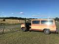 Ford Econoline E150 Club Wagon Beżowy - thumbnail 1