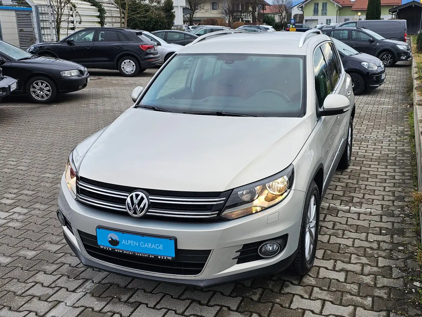 Volkswagen Tiguan 2.0 TDI*4Motion*DSG*Sport*Leder*Individual*AHK*SHZ Argent - 1