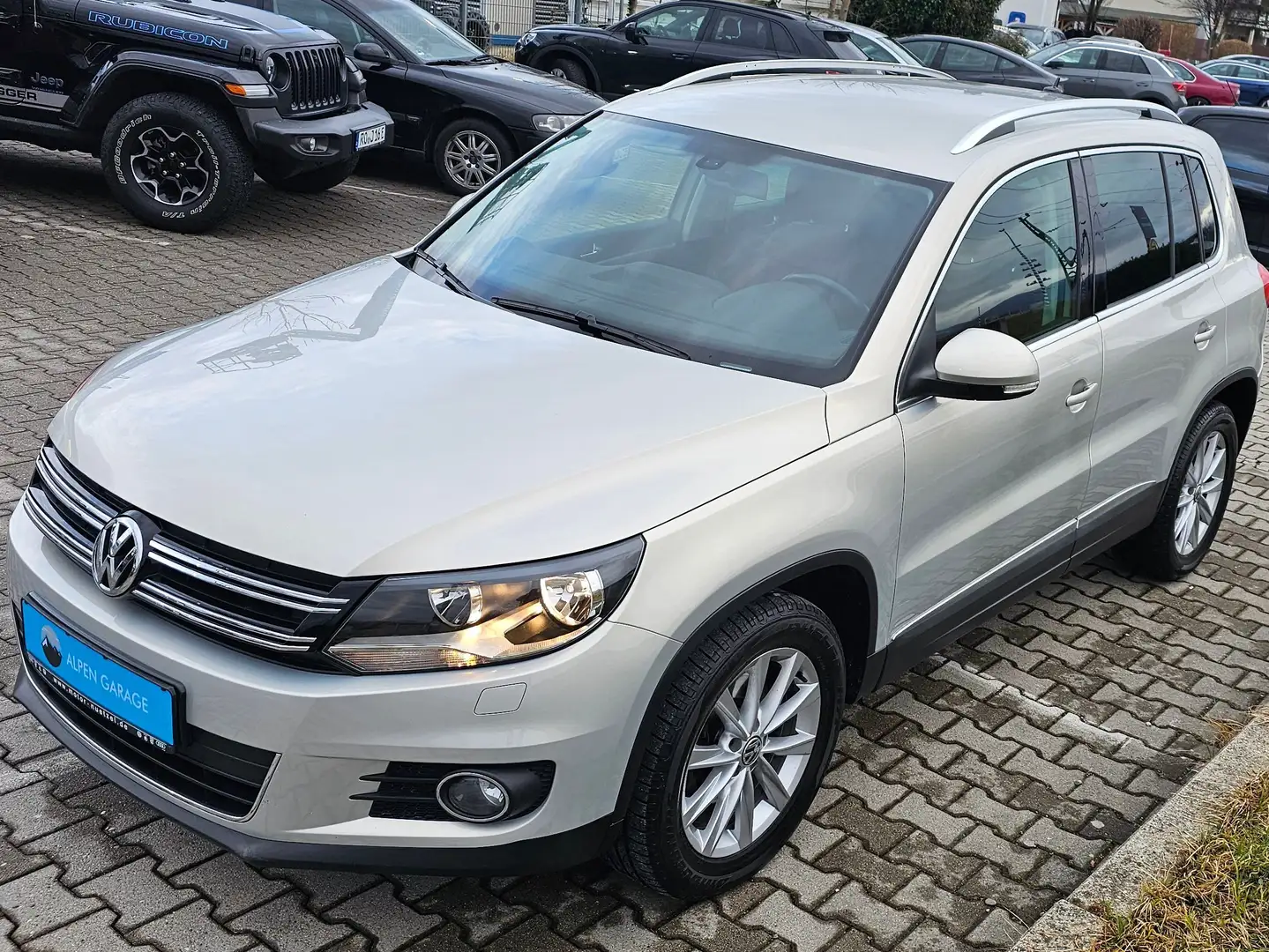 Volkswagen Tiguan 2.0 TDI*4Motion*DSG*Sport*Leder*Individual*AHK*SHZ Argent - 2