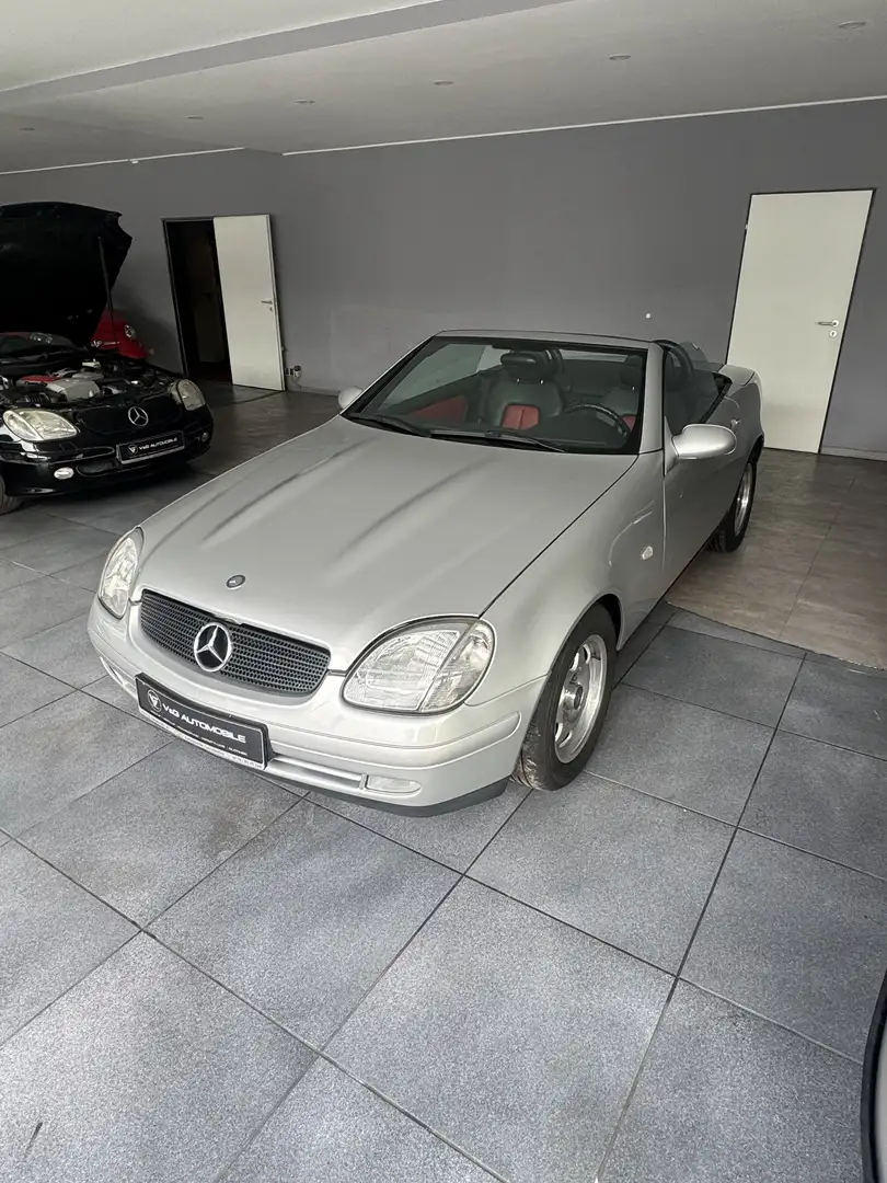 Mercedes-Benz SLK 200 1 Hand , Km sind Nachweisbar !unfallfrei , Silber - 1