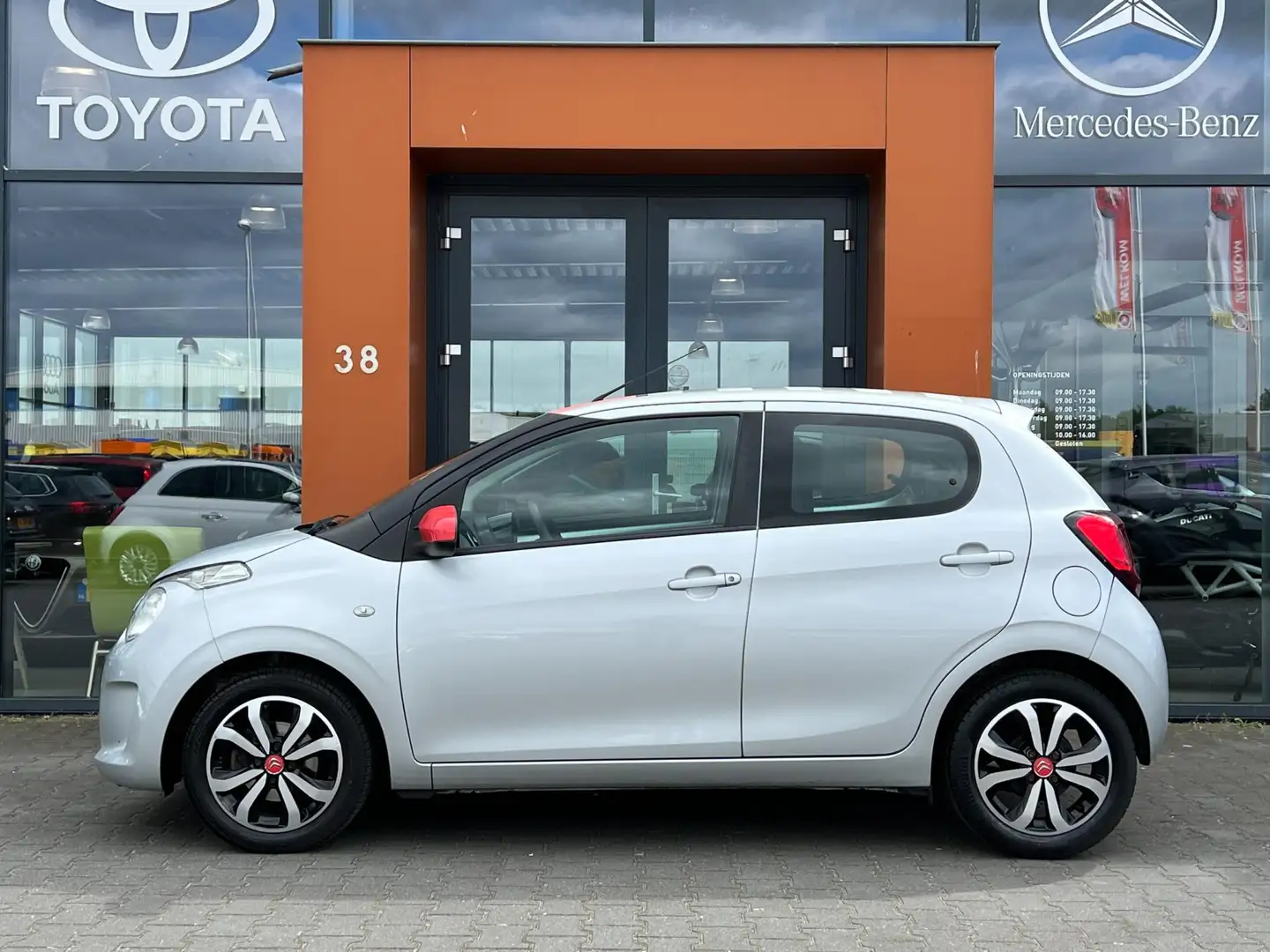 Citroen C1 1.2 Shine|Led|Airco|Limiter|Isofix|Bluetooth|APK Gris - 2