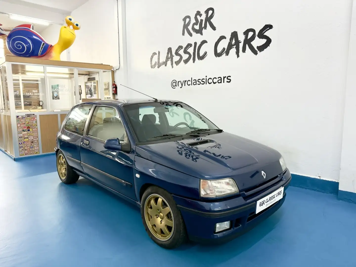 Renault Clio 1.8 16v Blau - 1