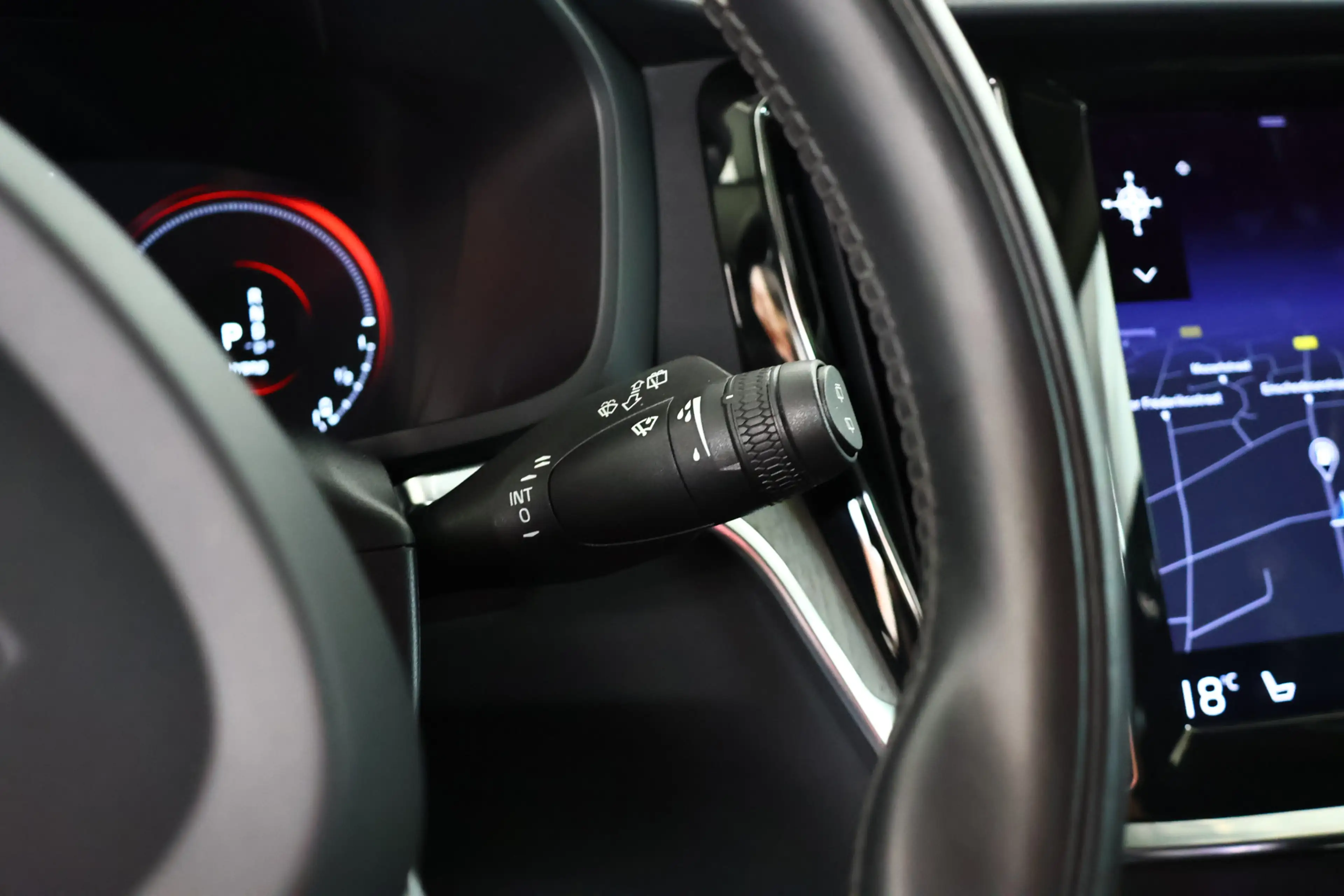 Volvo V60 2.0 T6 Recharge AWD Inscription / LED / Navi / Car — photo 24