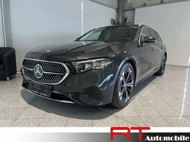 Mercedes-Benz E 300 de 4Matic Avantgarde Advanced