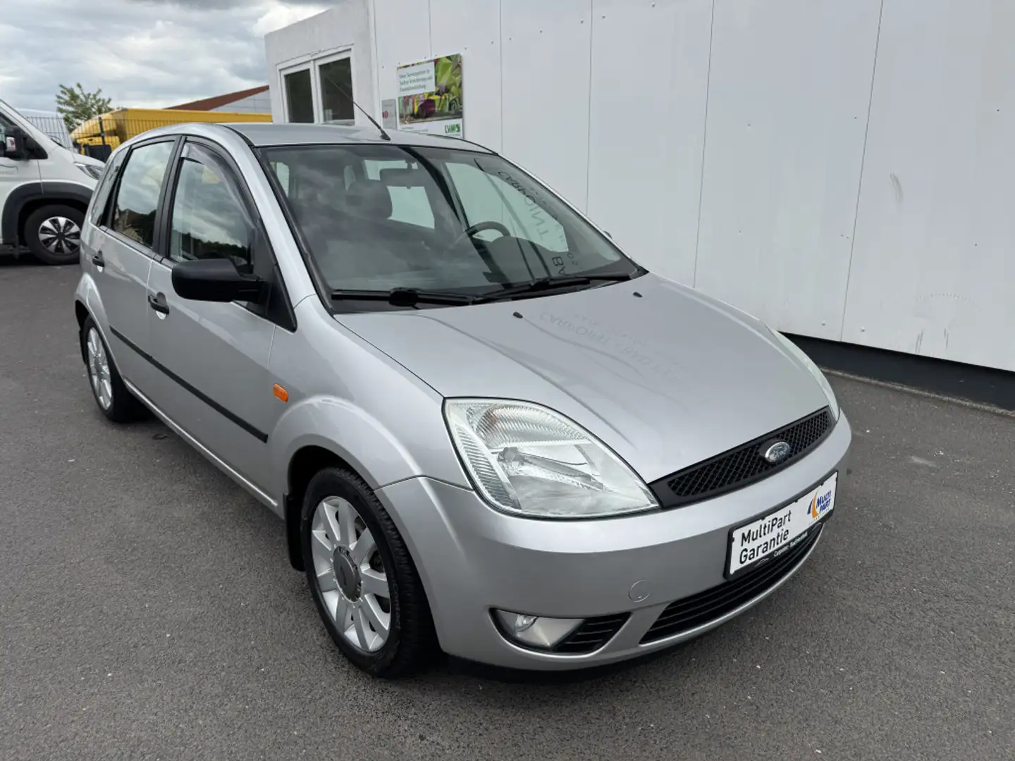 Ford Fiesta Futura| KLIMA| 8FACH BEREIFT| SHZ| Ezüst - 2