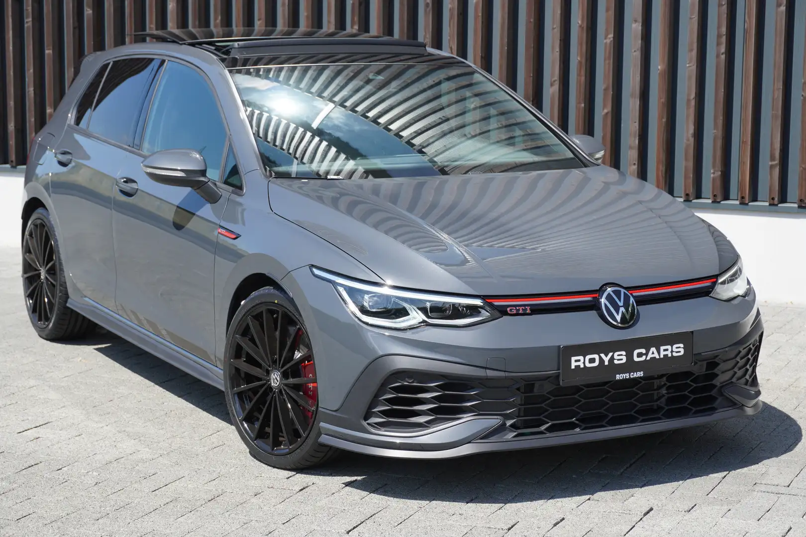 Volkswagen Golf GTI 2.0 TSI DSG Clubsport - PANO/CAMERA/ACC Szary - 1