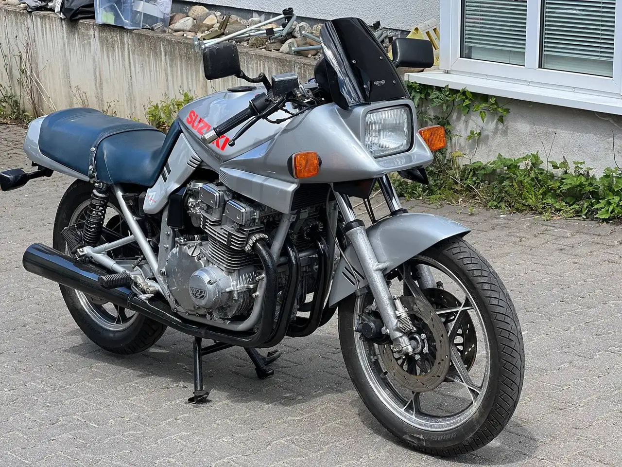 Suzuki GSX 750