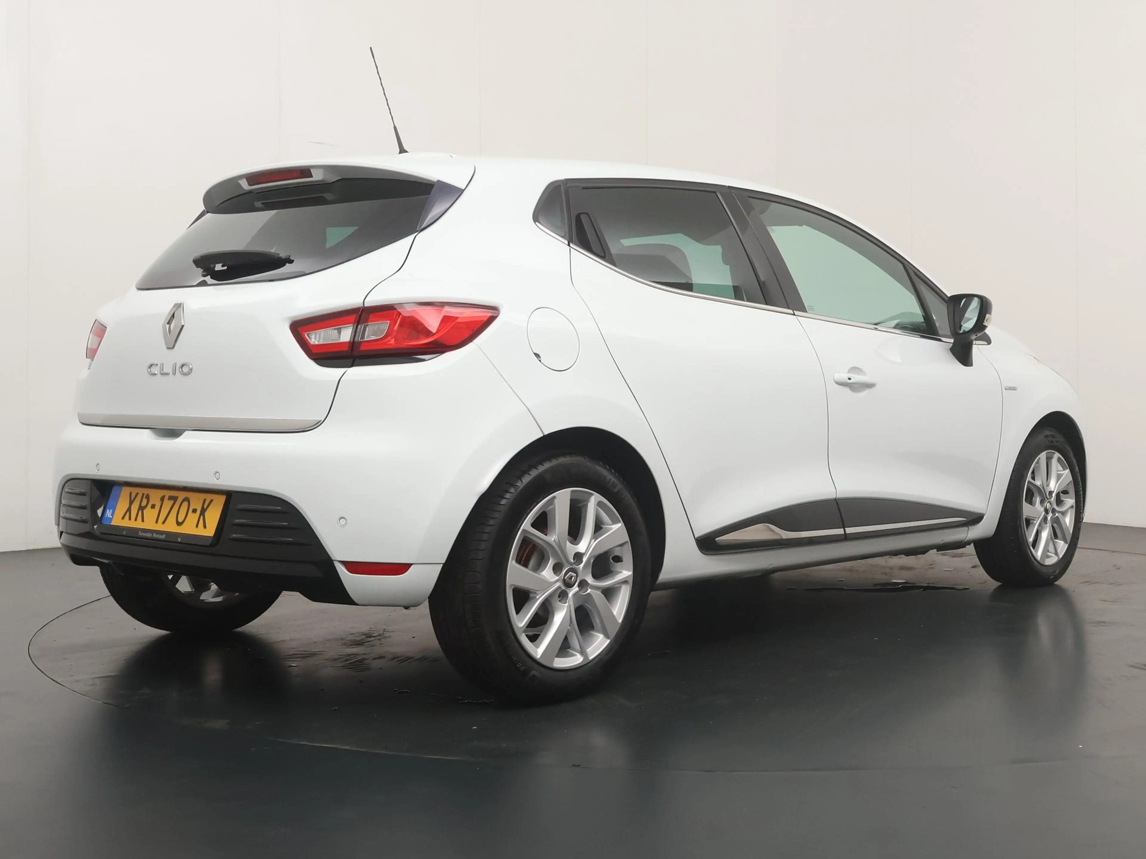 Renault Clio TCe 90 Limited | navigatie | parkeersensoren | air — photo 5
