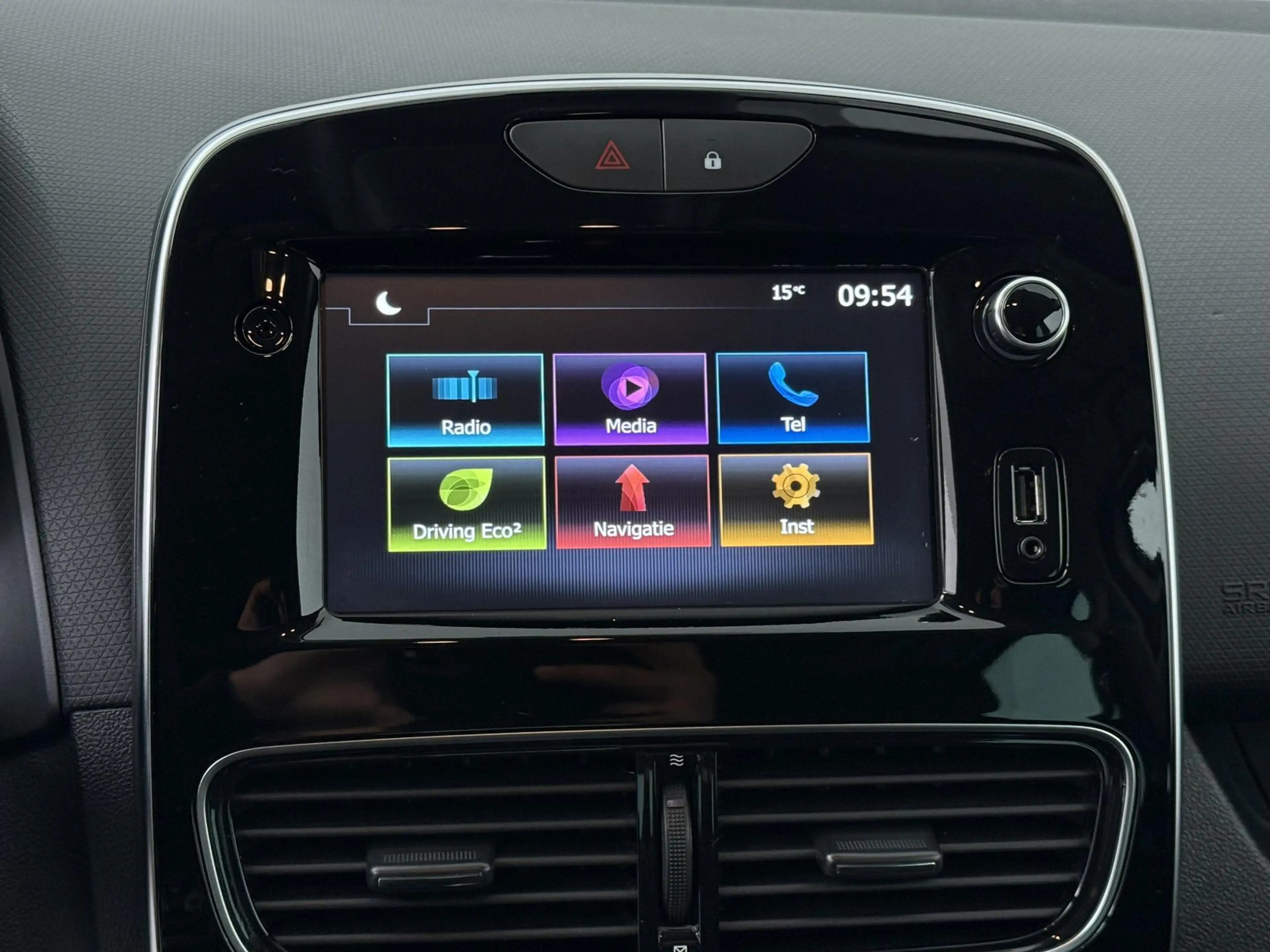 Renault Clio TCe 90 Limited | navigatie | parkeersensoren | air — photo 11
