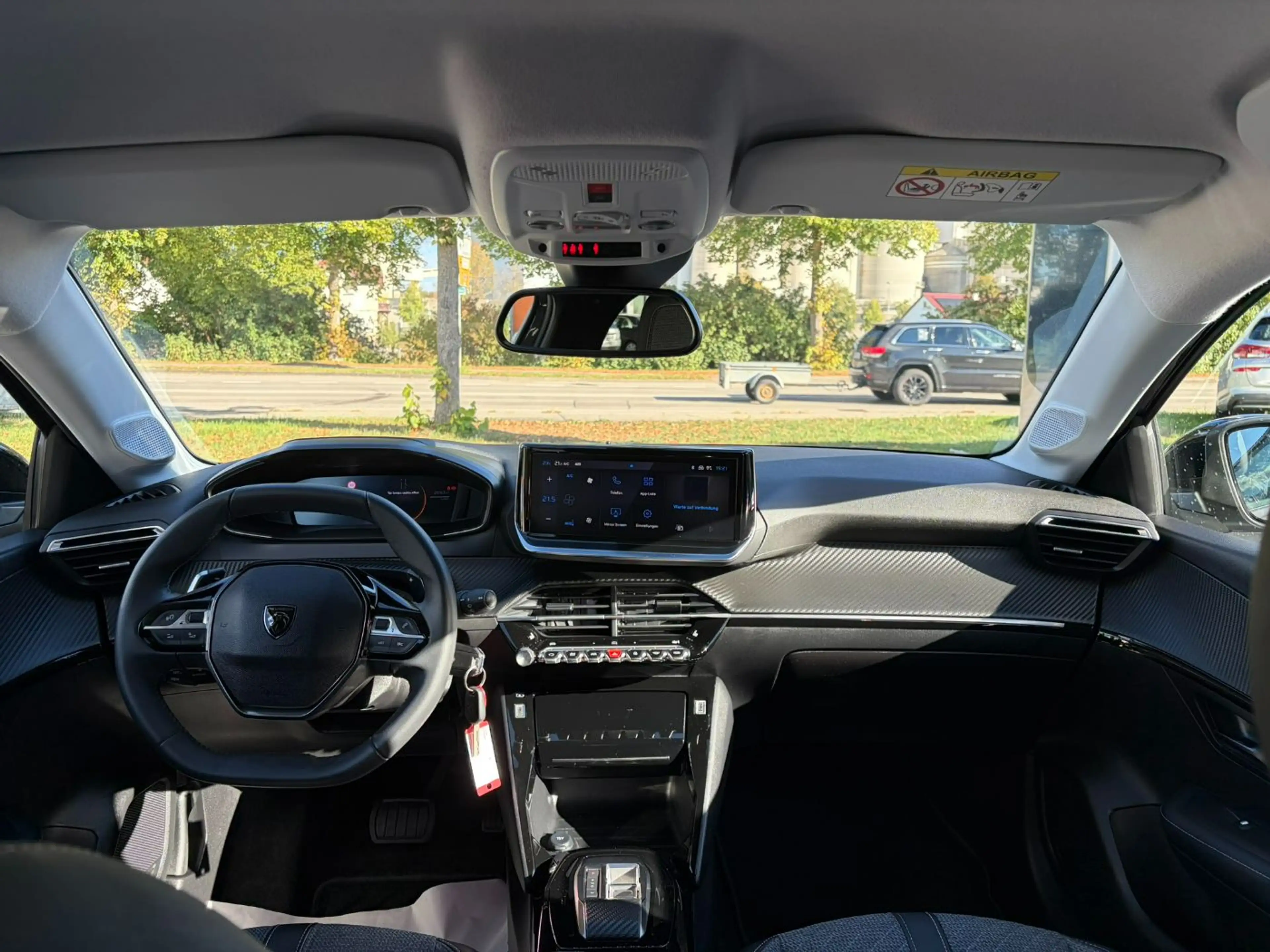 Peugeot 208 1.2 100 A llure KeyLess/LED/PDC/SHZ/AUT/LM — photo 12