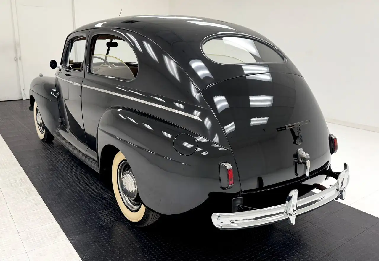 Ford Deluxe, foto 3