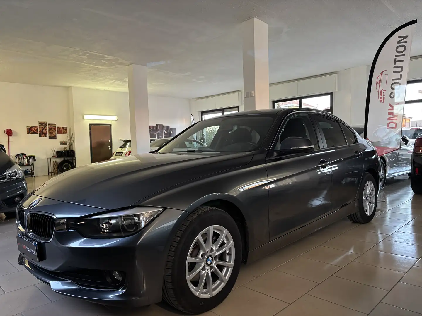 BMW 318 F30 Berlina **NEOPATENTATI UNICO PROPIETARIO** Grigio - 1