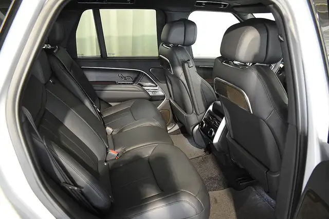 Land Rover Range Rover P550e PHEV AWD Autobiography Aut. *FINAL SALE* Ansicht 17