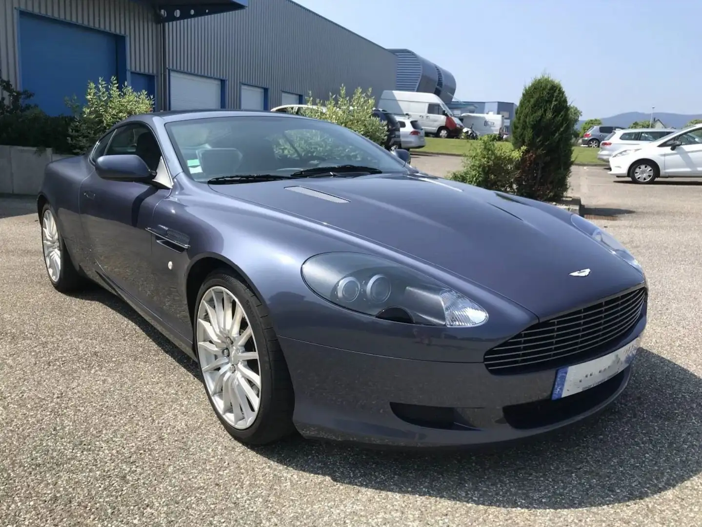 Aston Martin DB9 DB9 Coupé Touchtronic A Grau - 2