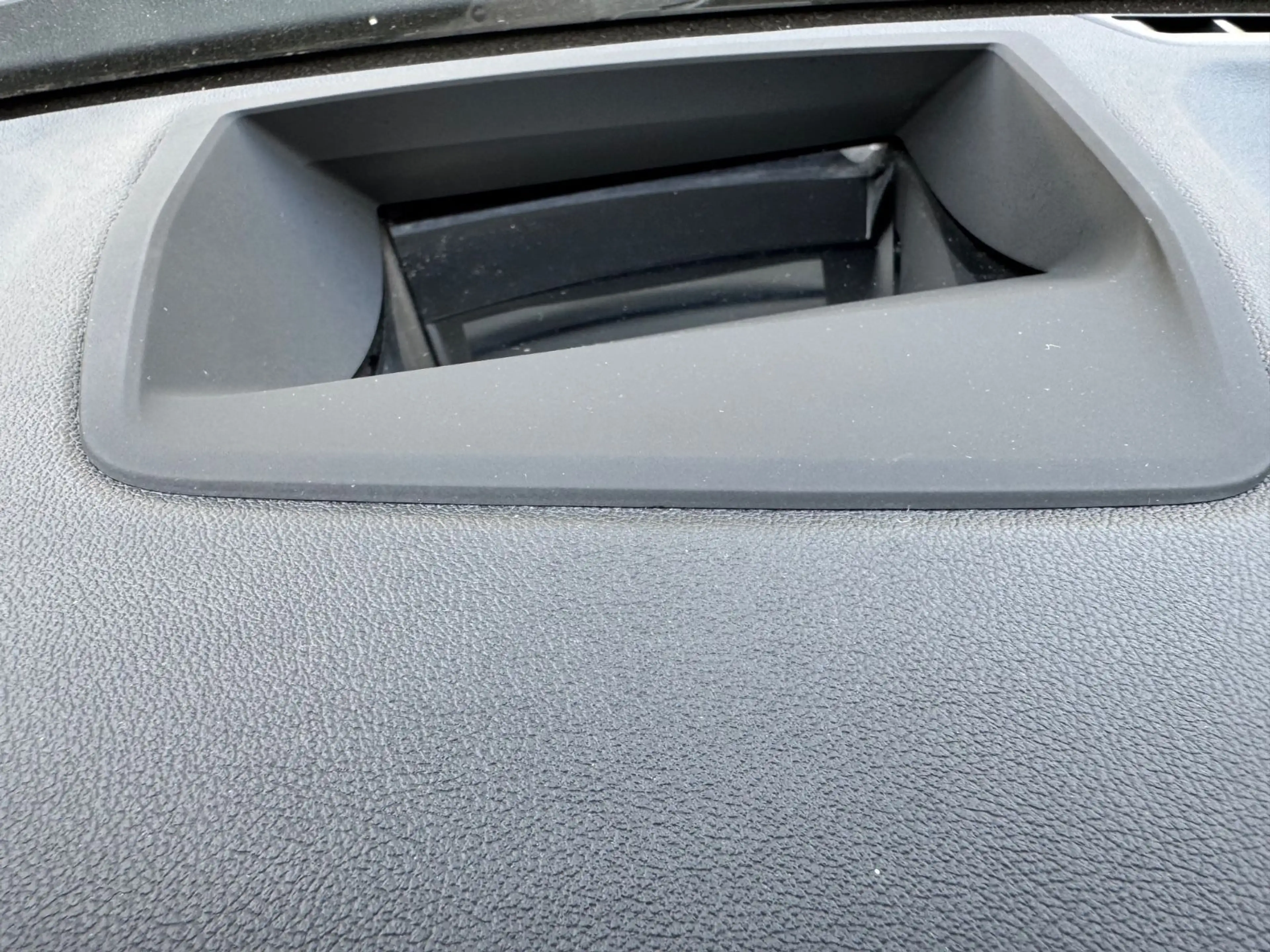 BMW 330 Touring xDrive M Sport — photo 14