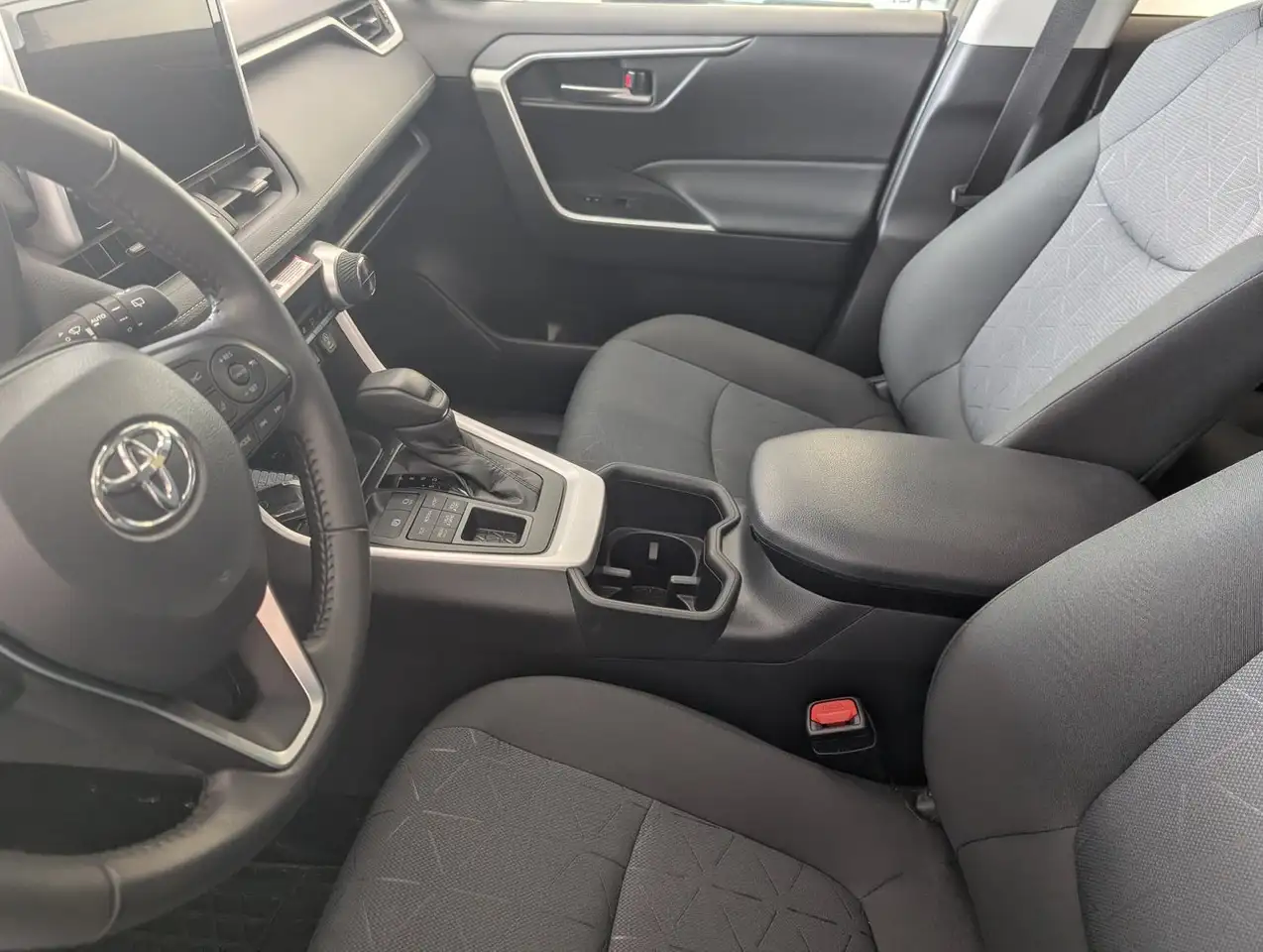 Toyota RAV 4 photo Toyota RAV 4