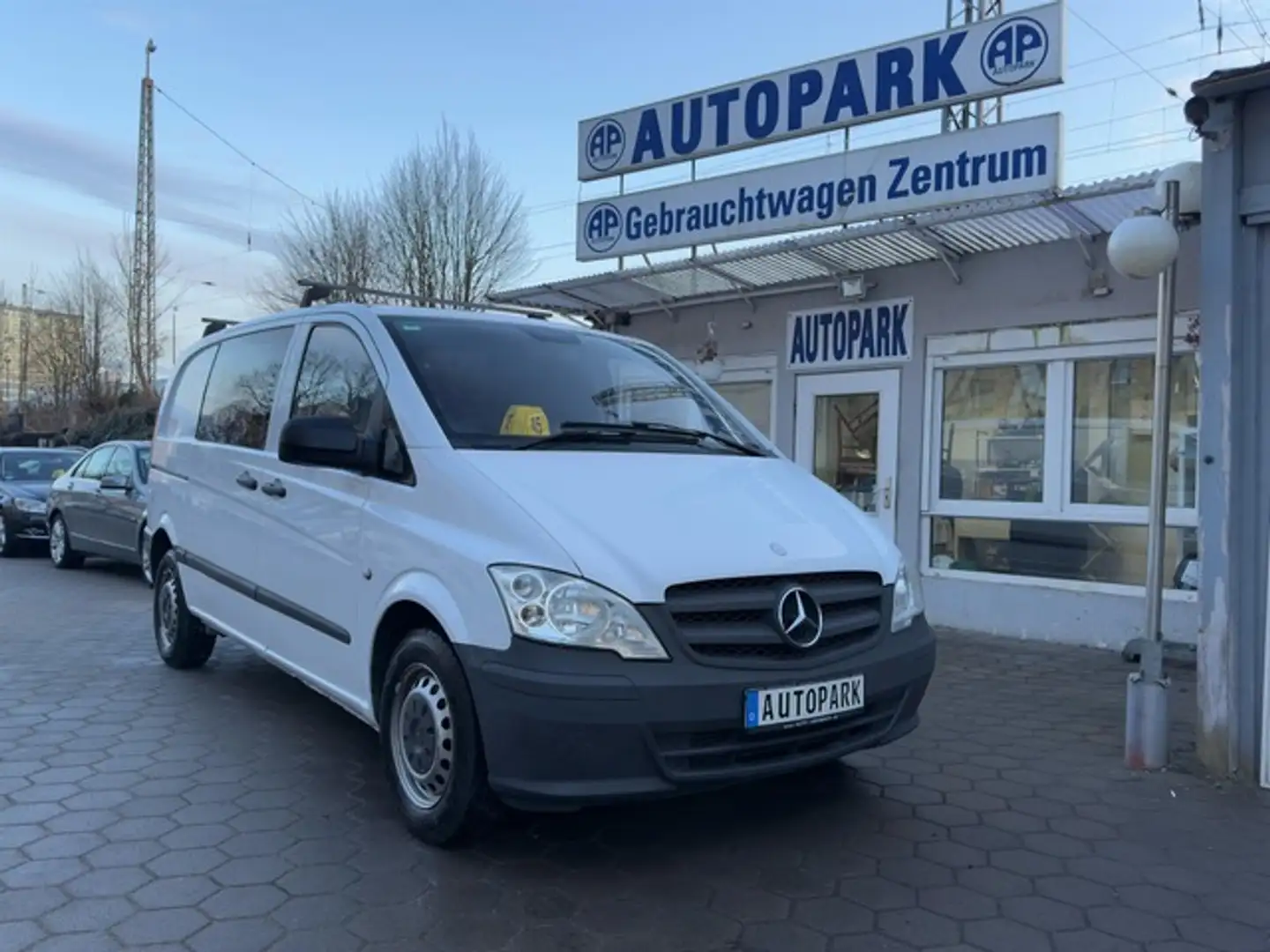 Mercedes-Benz Vito 111 CDI Kasten*Klima*Navi*6 Gang Weiß - 1