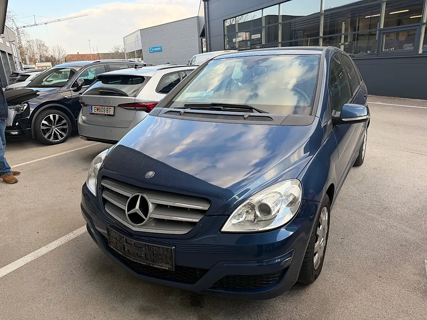 Mercedes-Benz B 160 BlueEfficiency Blau - 1