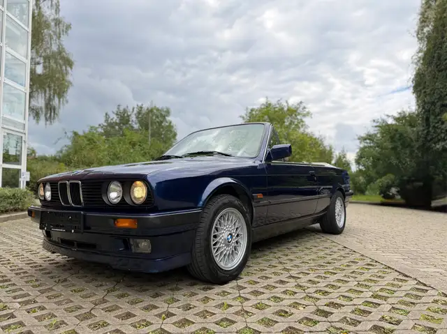 BMW 318 E30 Cabrio M Technik, Klima, Leder