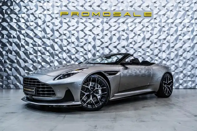 Aston Martin DB12 4.0 V8