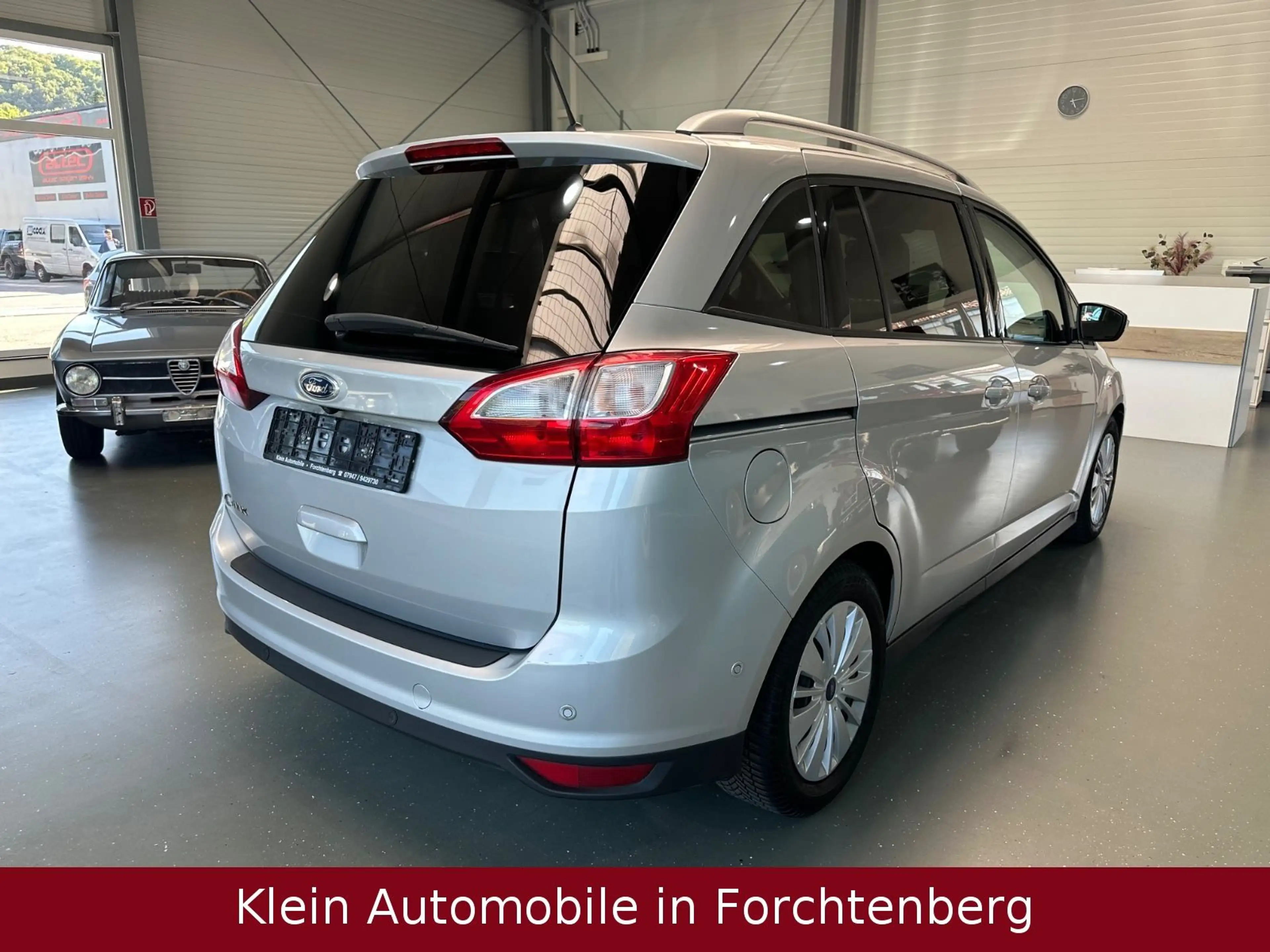 Ford Grand C-Max Grand C-MAX Cool&Connect Navi Kamera PDC 7Sitzer — photo 7