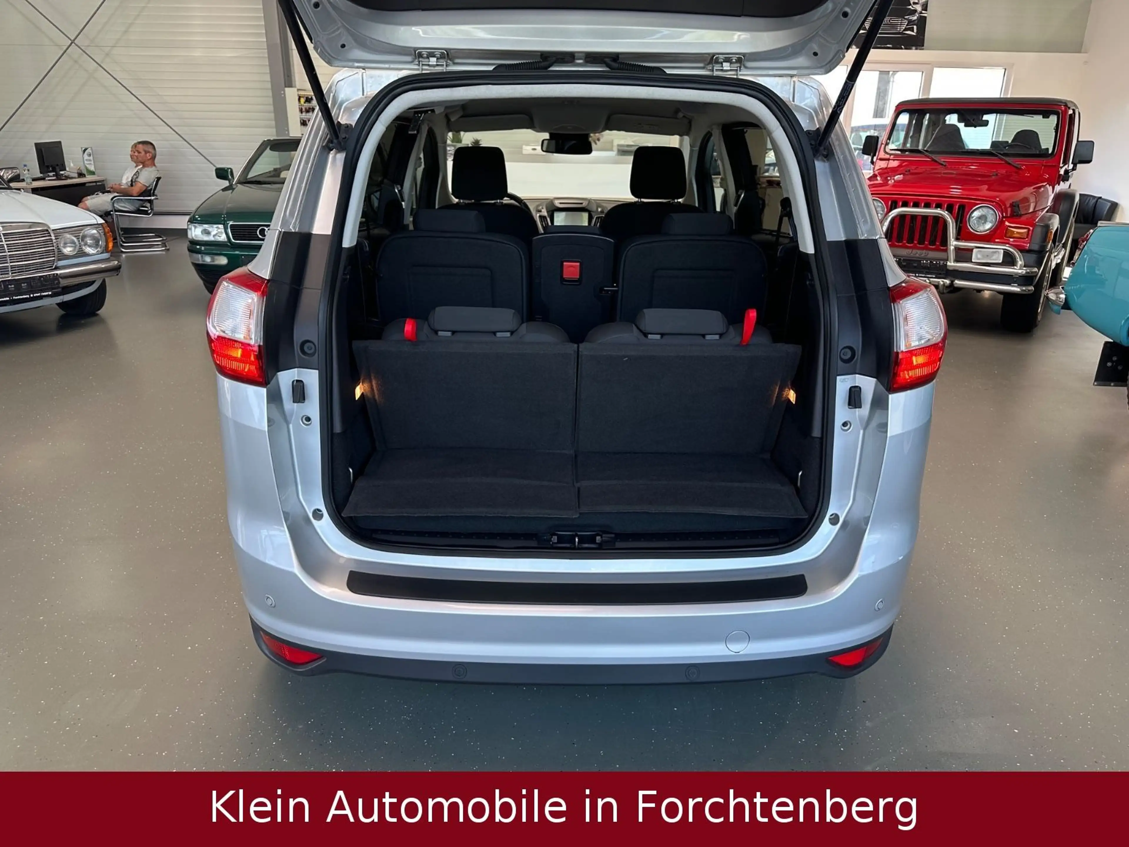 Ford Grand C-Max Grand C-MAX Cool&Connect Navi Kamera PDC 7Sitzer — photo 15