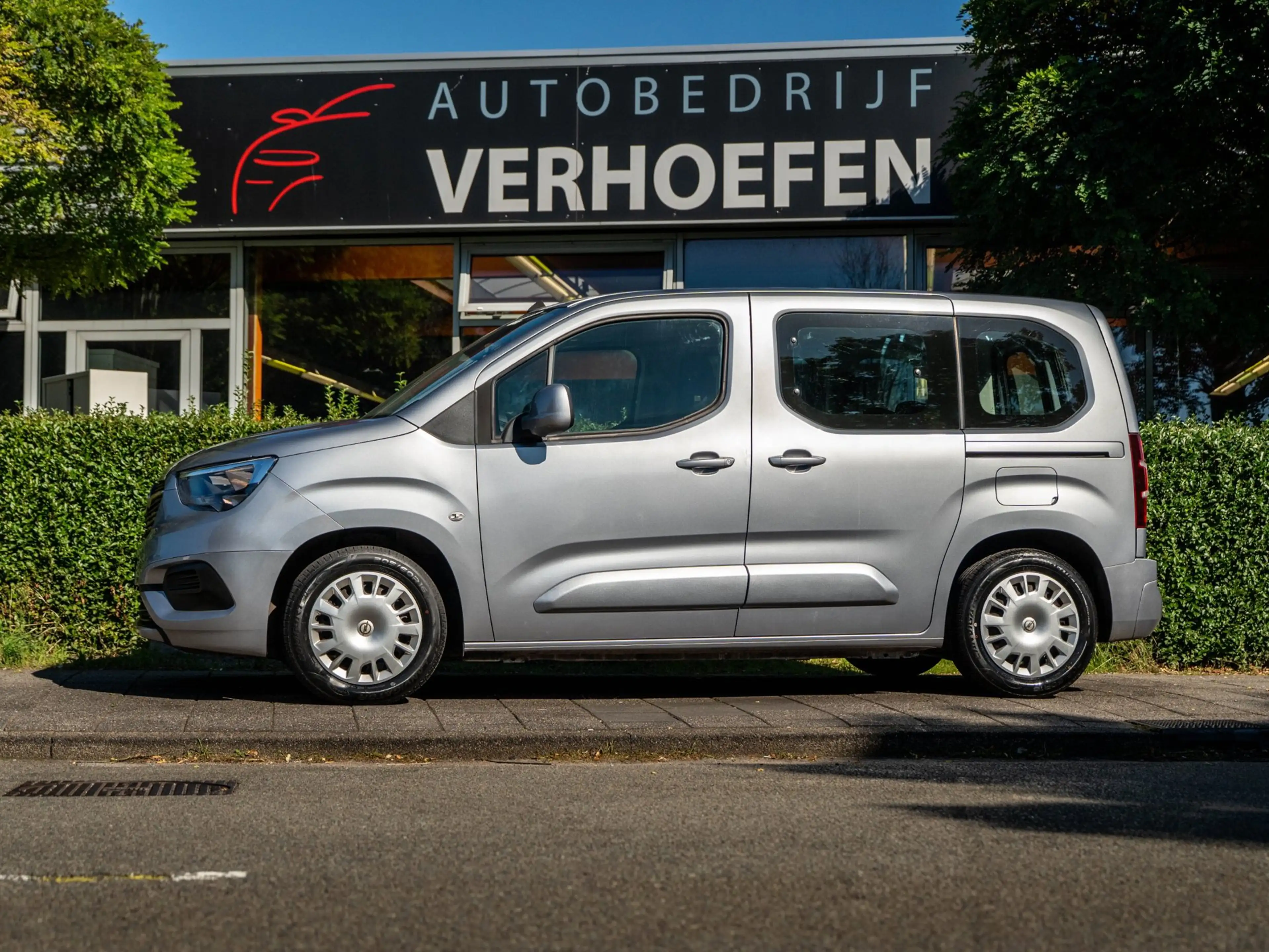 Opel Combo Tour 1.2 Turbo L1H1 Edition | 5 ZITS | LANE ASSIST — photo 10