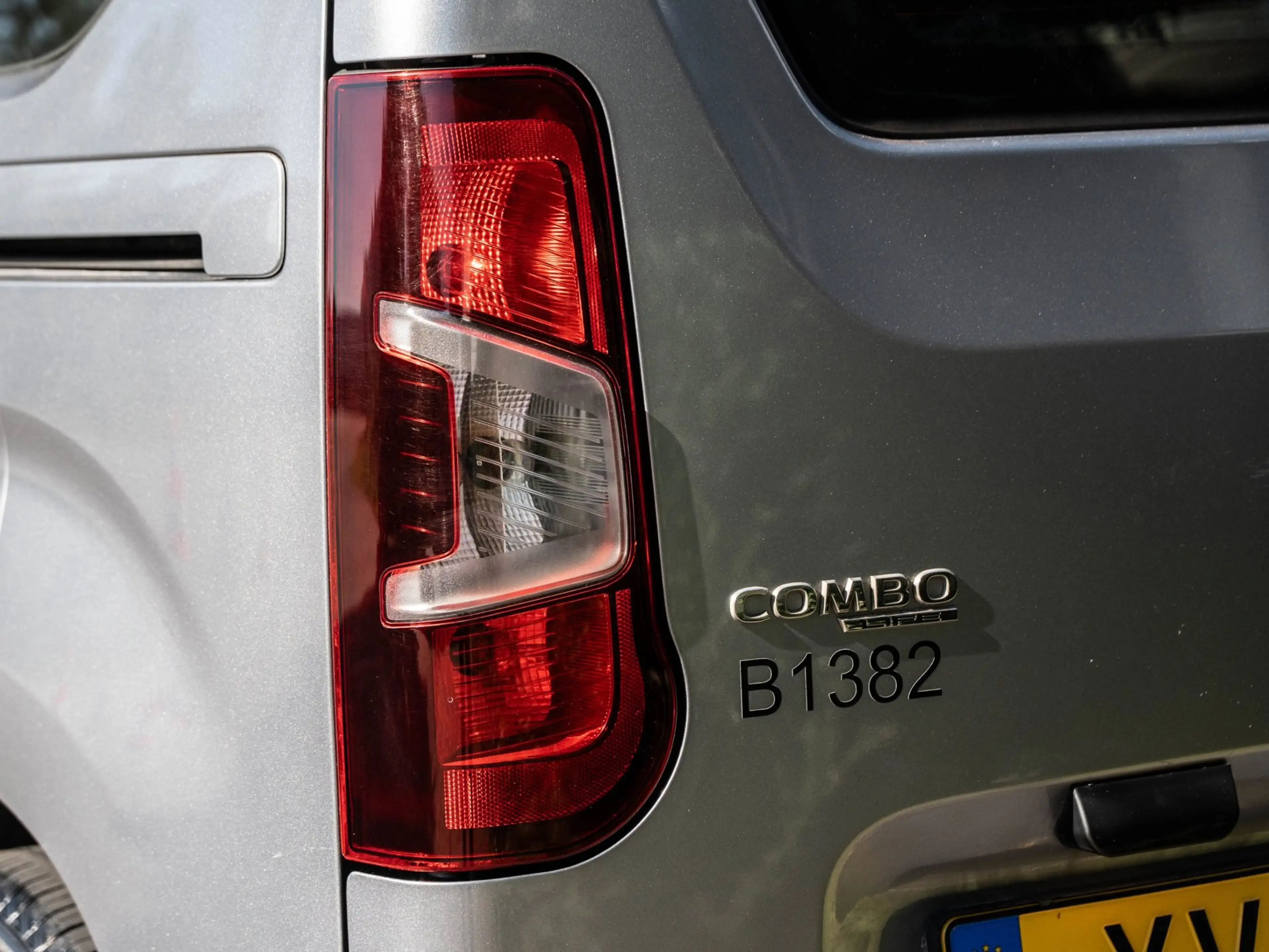 Opel Combo Tour 1.2 Turbo L1H1 Edition | 5 ZITS | LANE ASSIST — photo 14
