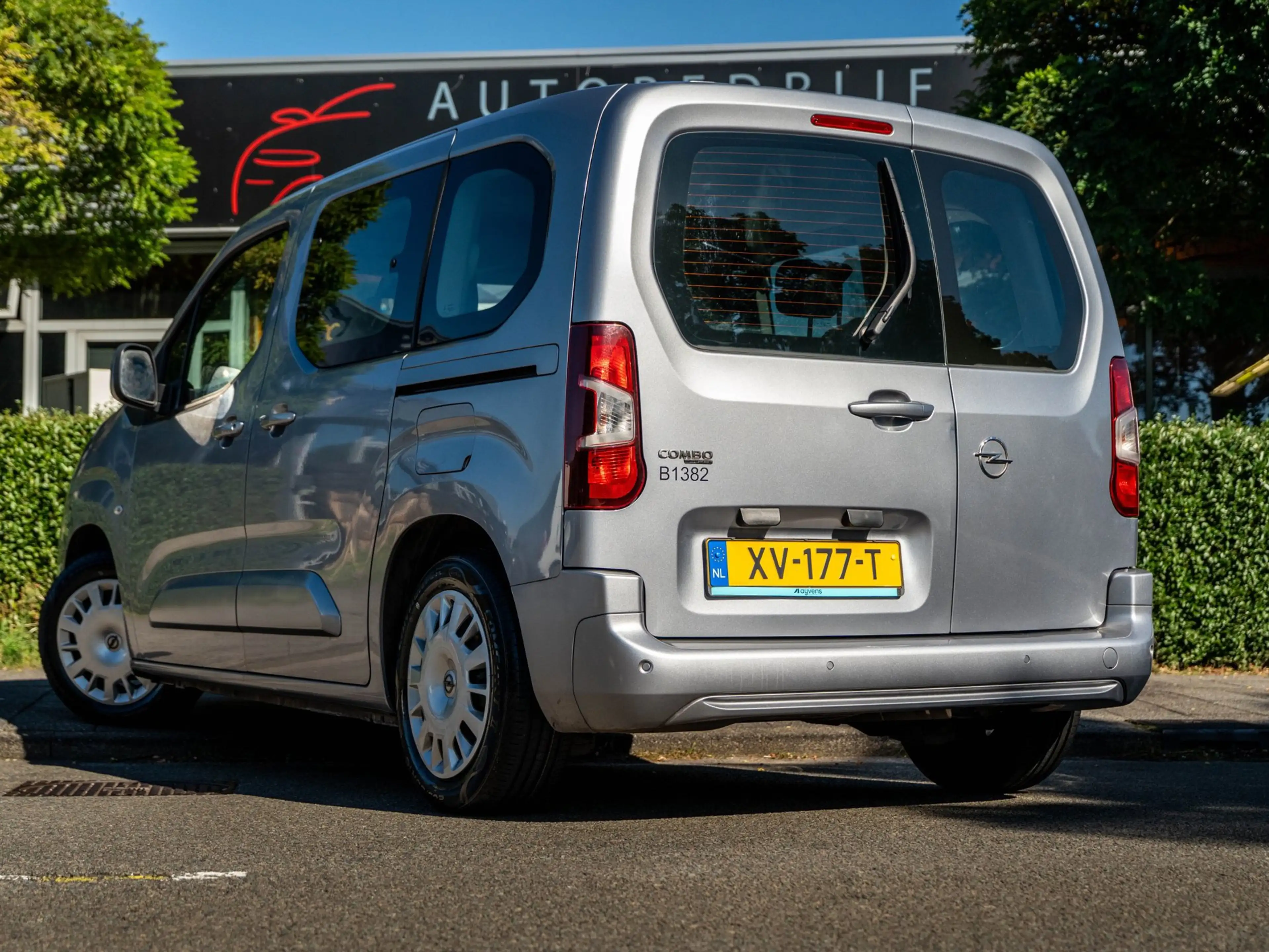 Opel Combo Tour 1.2 Turbo L1H1 Edition | 5 ZITS | LANE ASSIST — photo 9