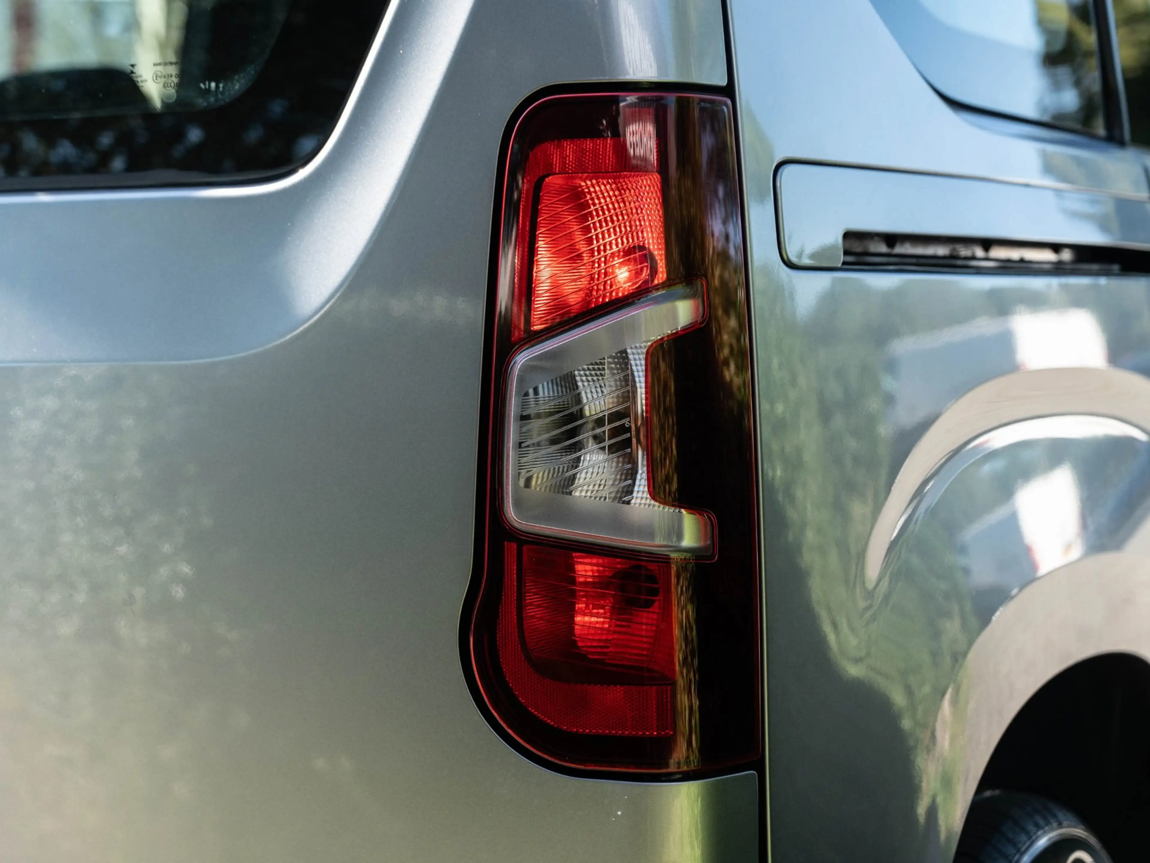 Opel Combo Tour 1.2 Turbo L1H1 Edition | 5 ZITS | LANE ASSIST — photo 15