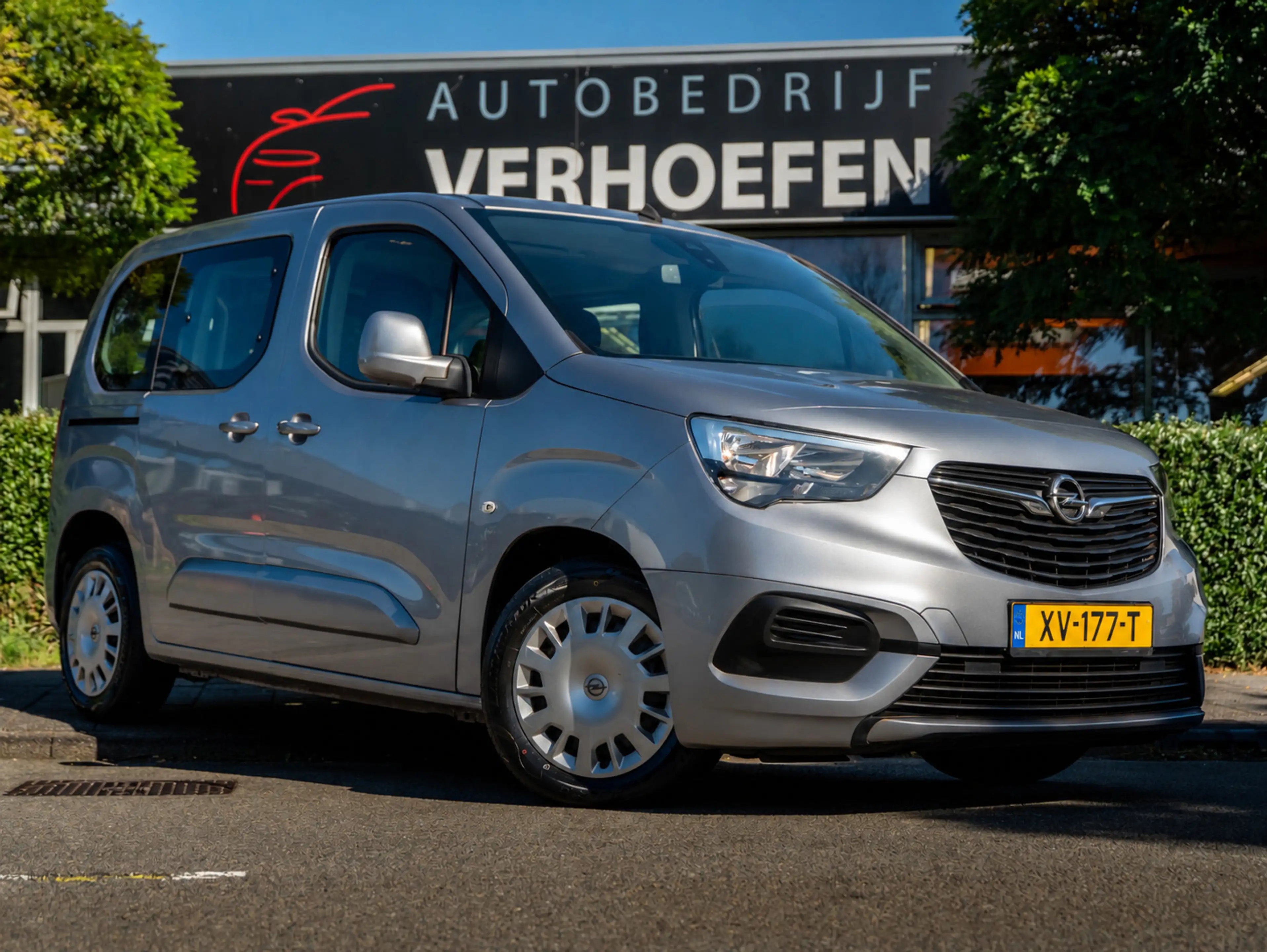 Opel Combo Tour 1.2 Turbo L1H1 Edition | 5 ZITS | LANE ASSIST — photo 4