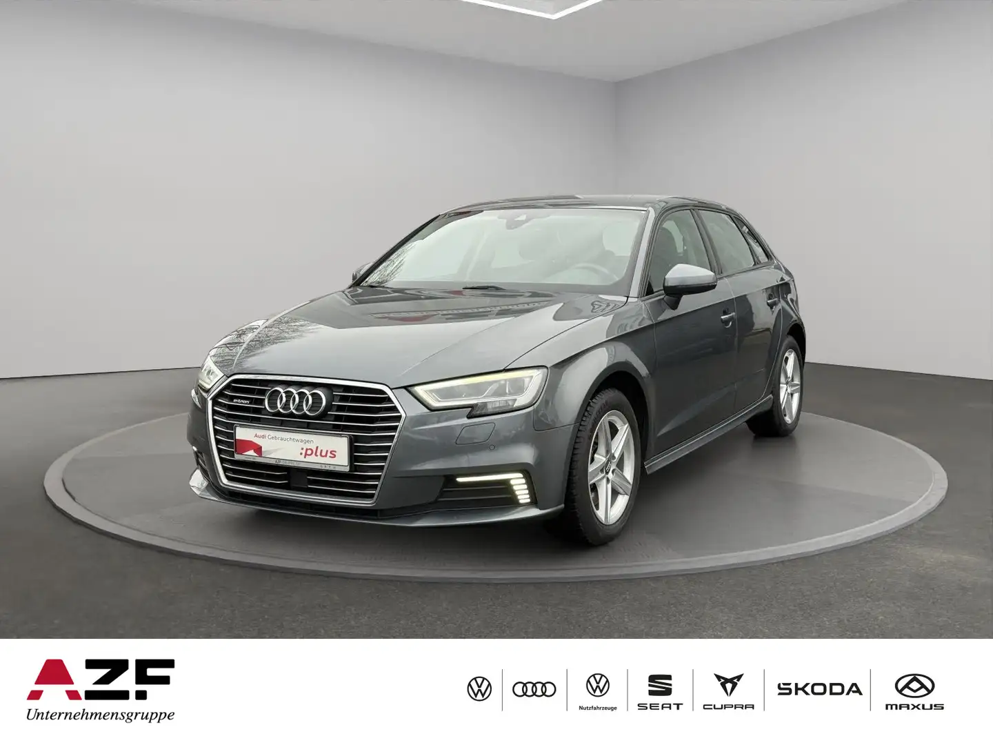 Audi A3 40 e-tron basis Grau - 1