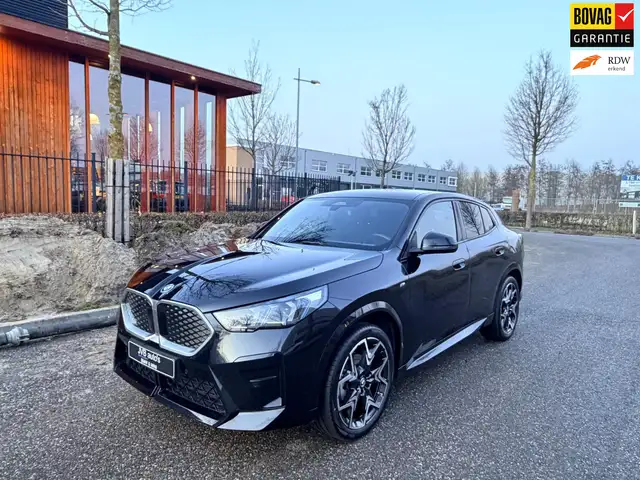 BMW iX2 EDrive20 M- sport, trekhaak, H&K, incl. BTW