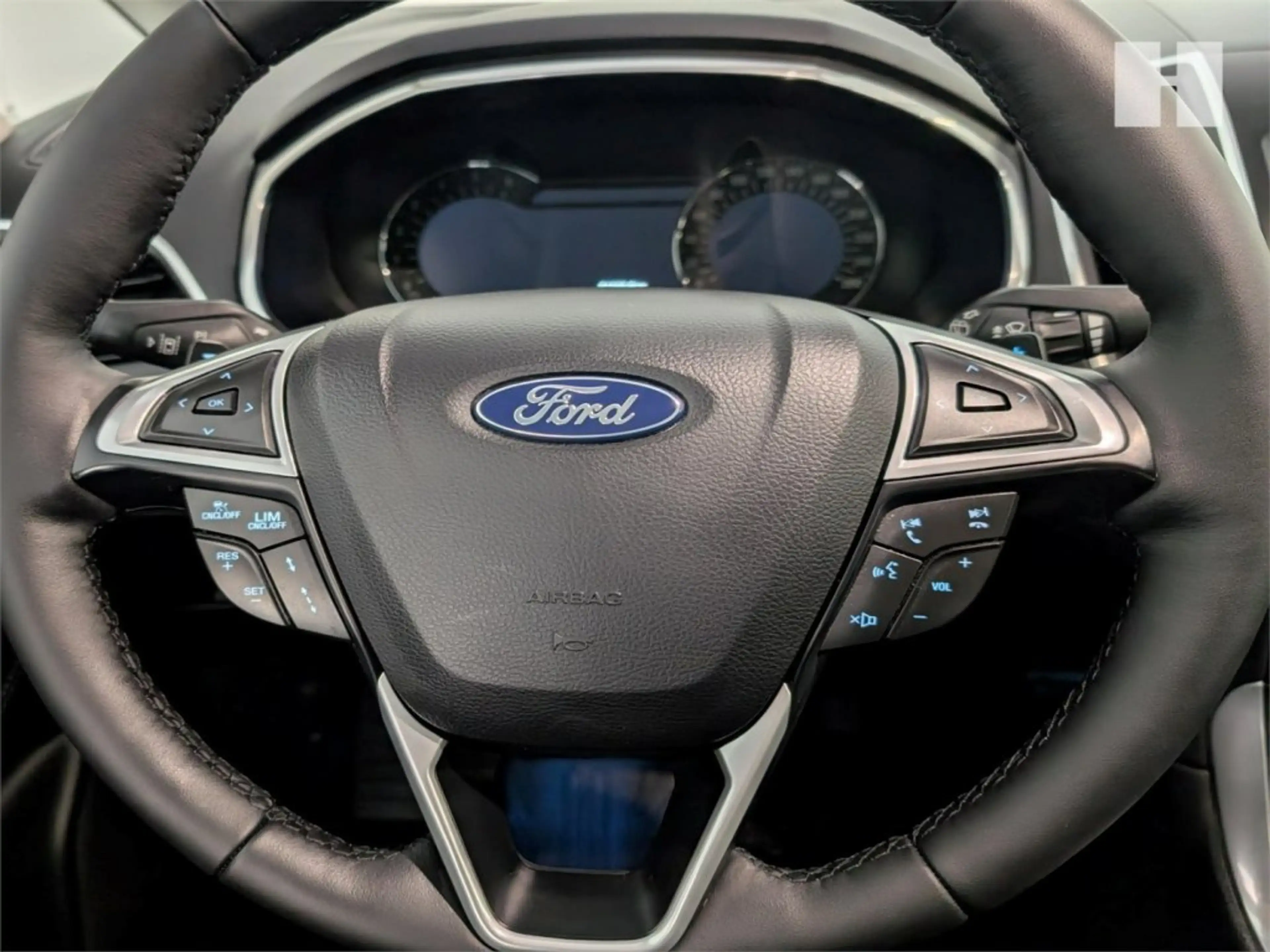 Ford Galaxy 2,0TD Tit. — photo 13