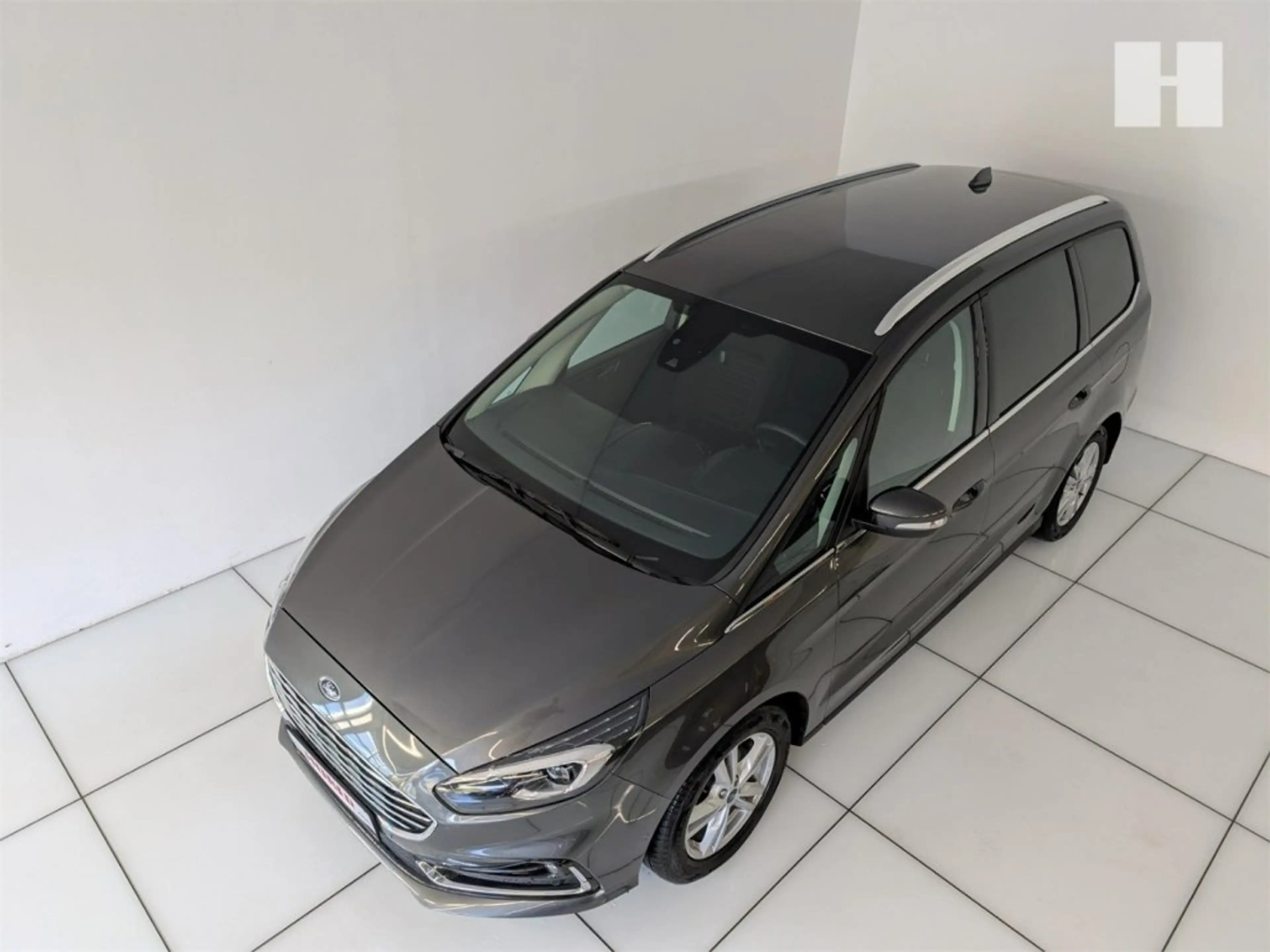 Ford Galaxy 2,0TD Tit. — photo 2