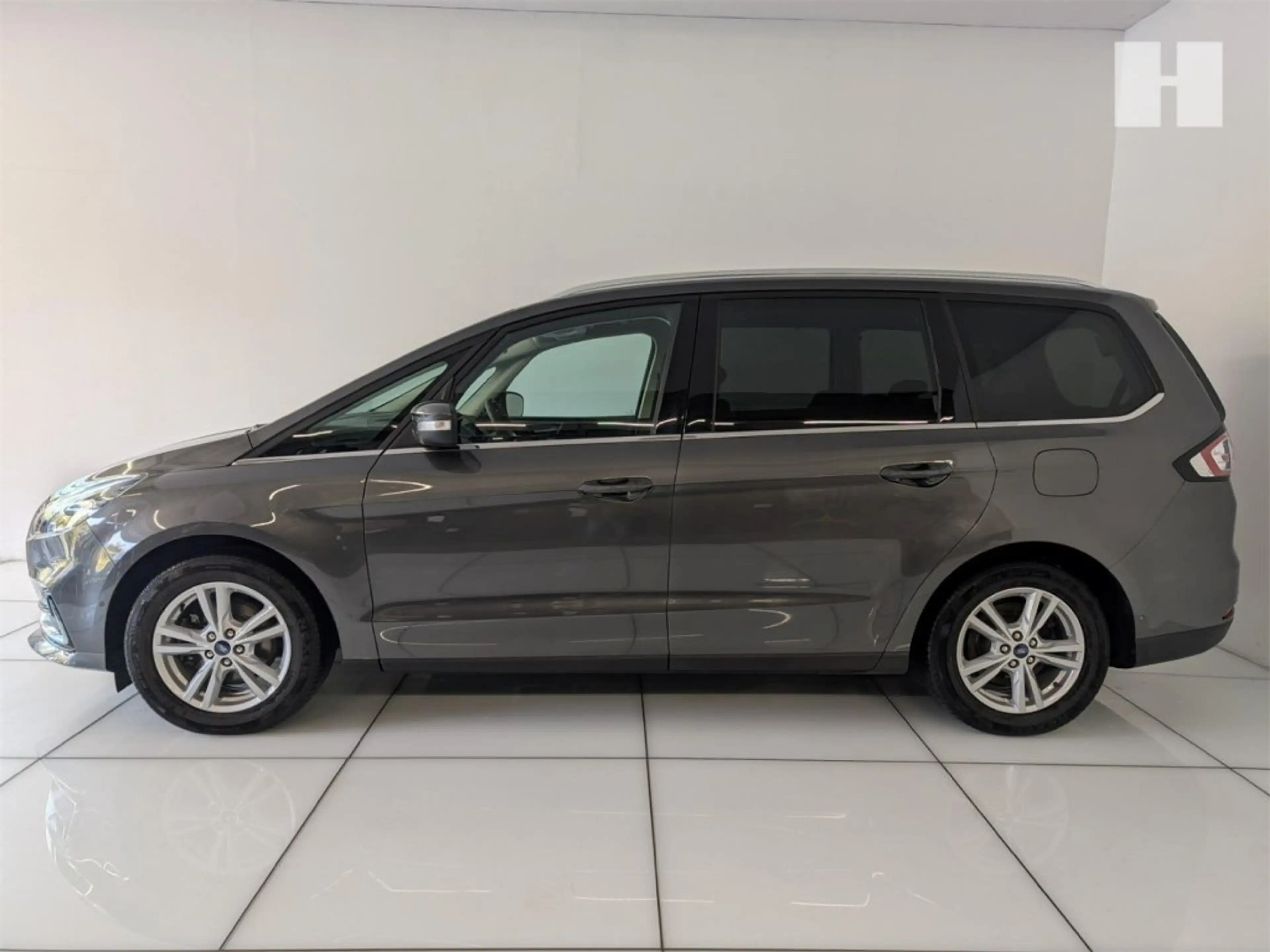 Ford Galaxy 2,0TD Tit. — photo 4
