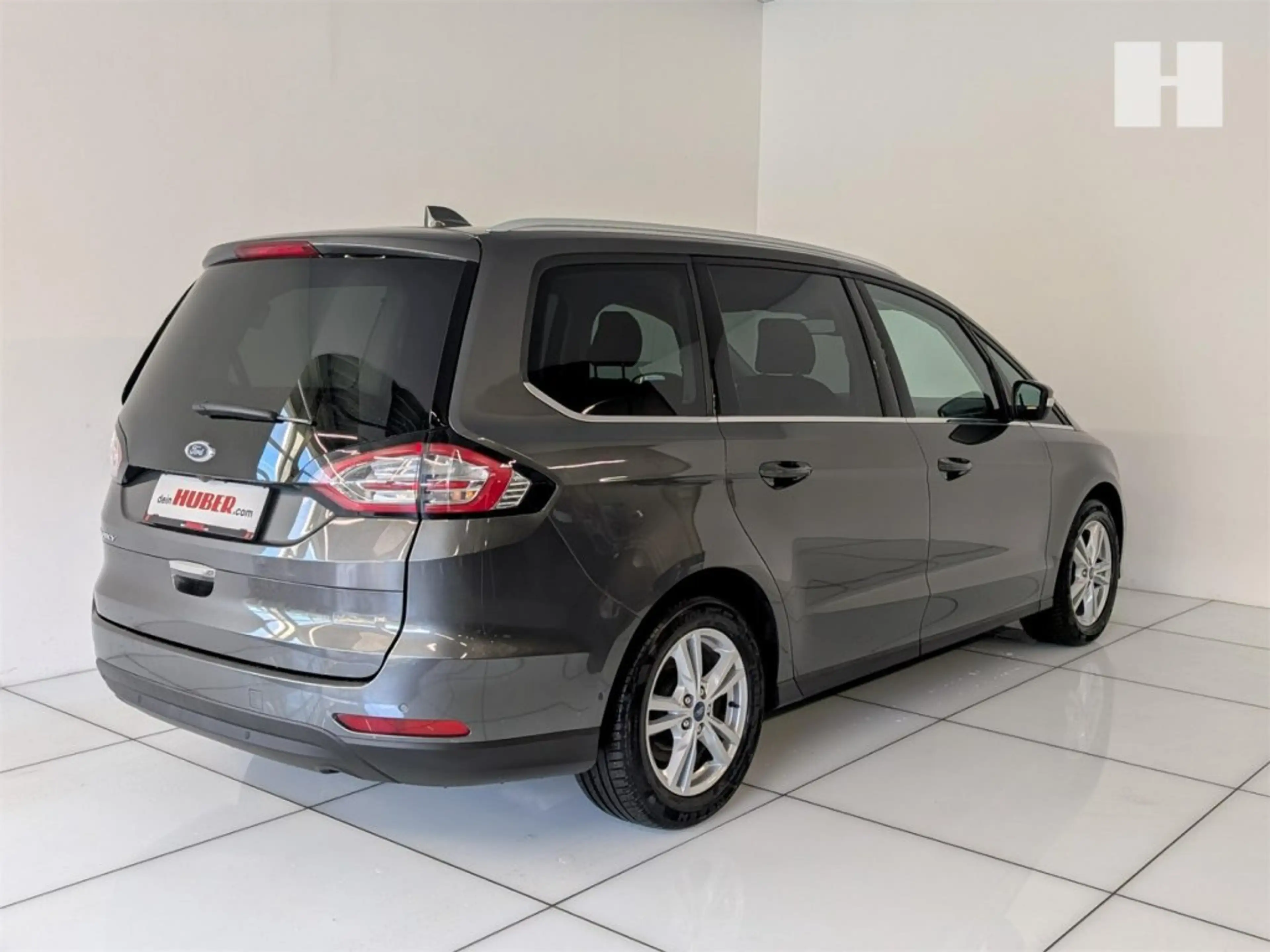 Ford Galaxy 2,0TD Tit. — photo 6