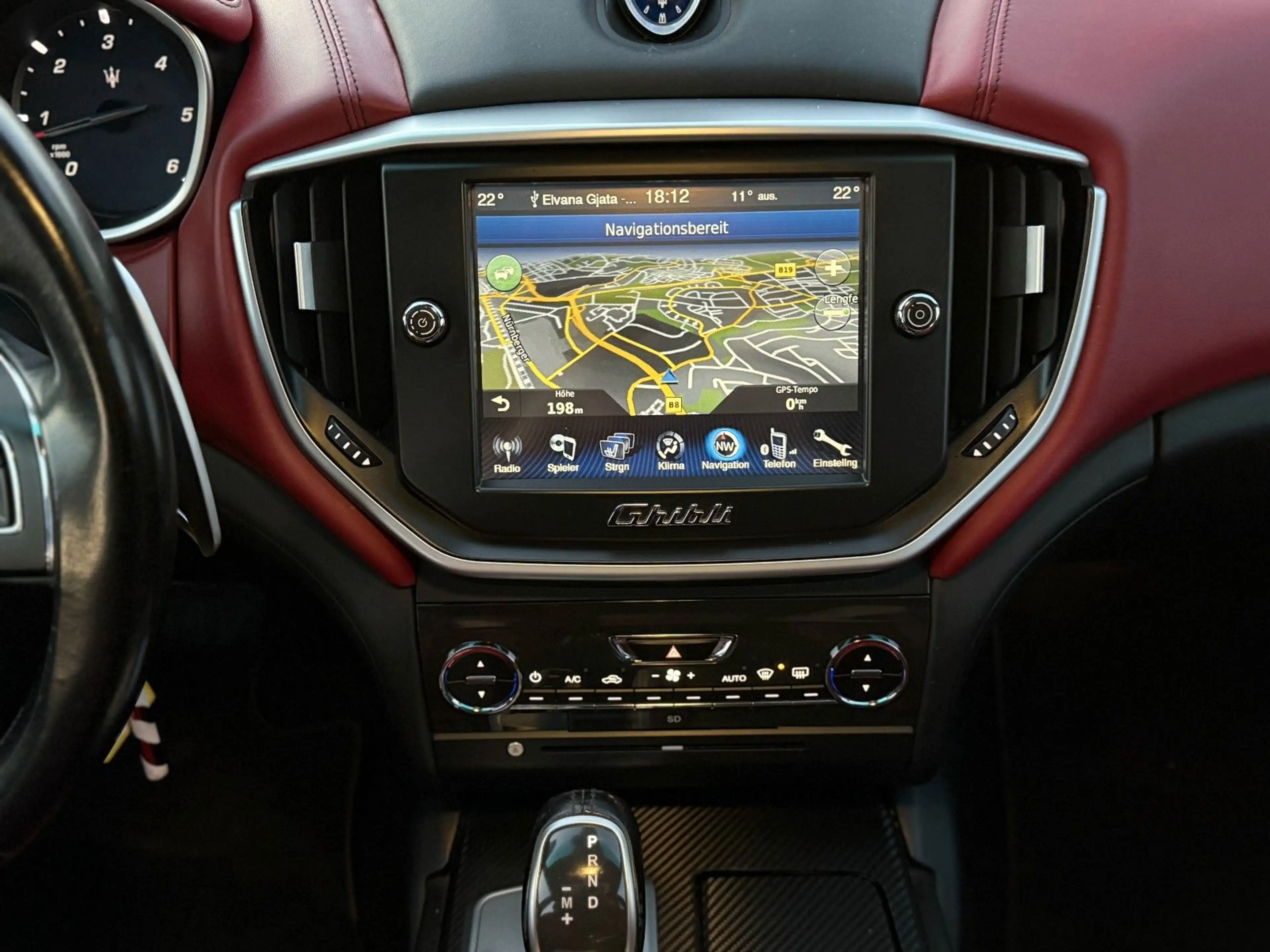 Maserati Ghibli 3.0 V6 Leder Rot Navi Kamera SHZ TÜV EU6 — photo 15
