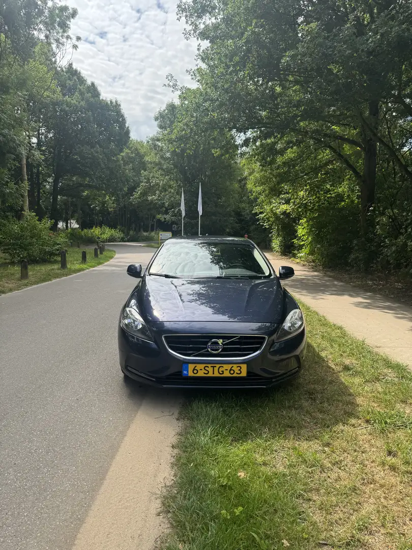 Volvo V40 1.6 D2 Momentum Blauw - 2