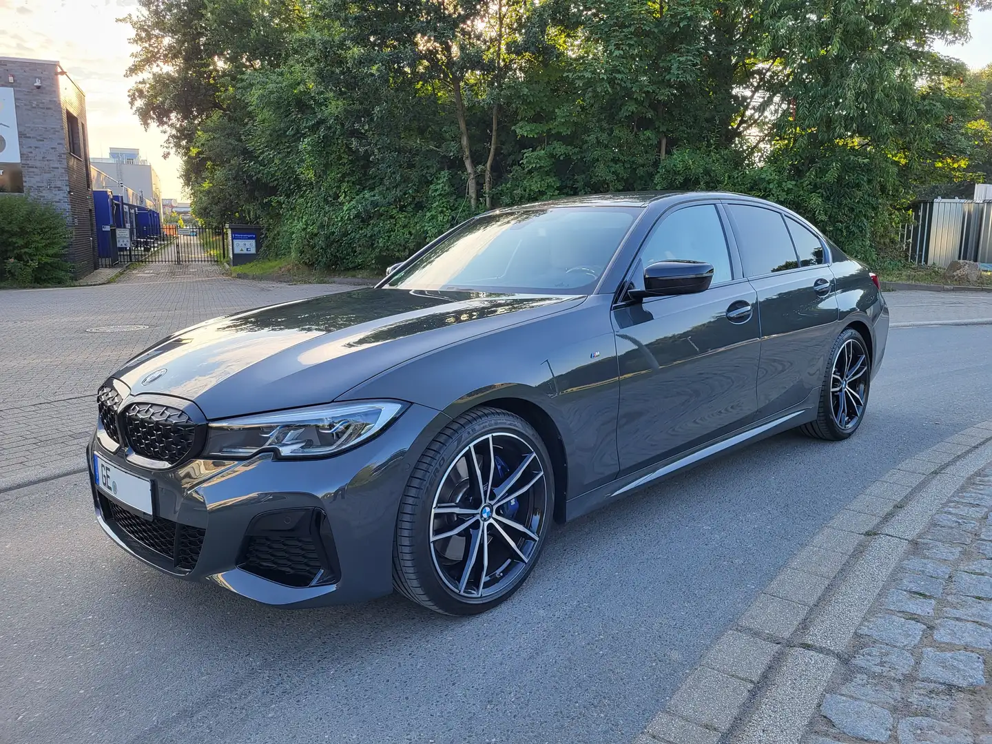 BMW 340 3er M340i xDrive - dt. Ausl. / neuwertig Gri - 1