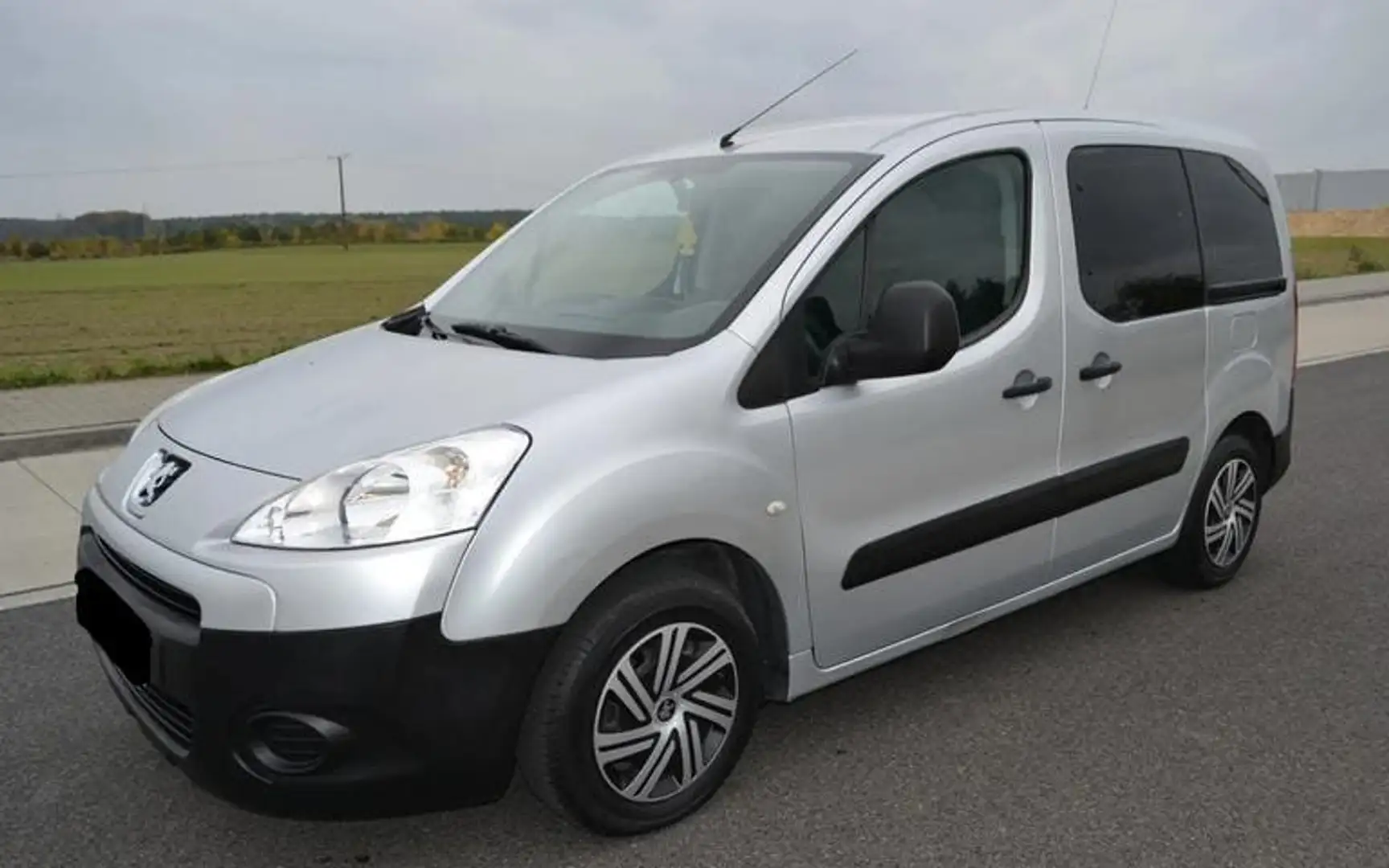 Peugeot Partner Partner 1.4i Relax Grijs - 2