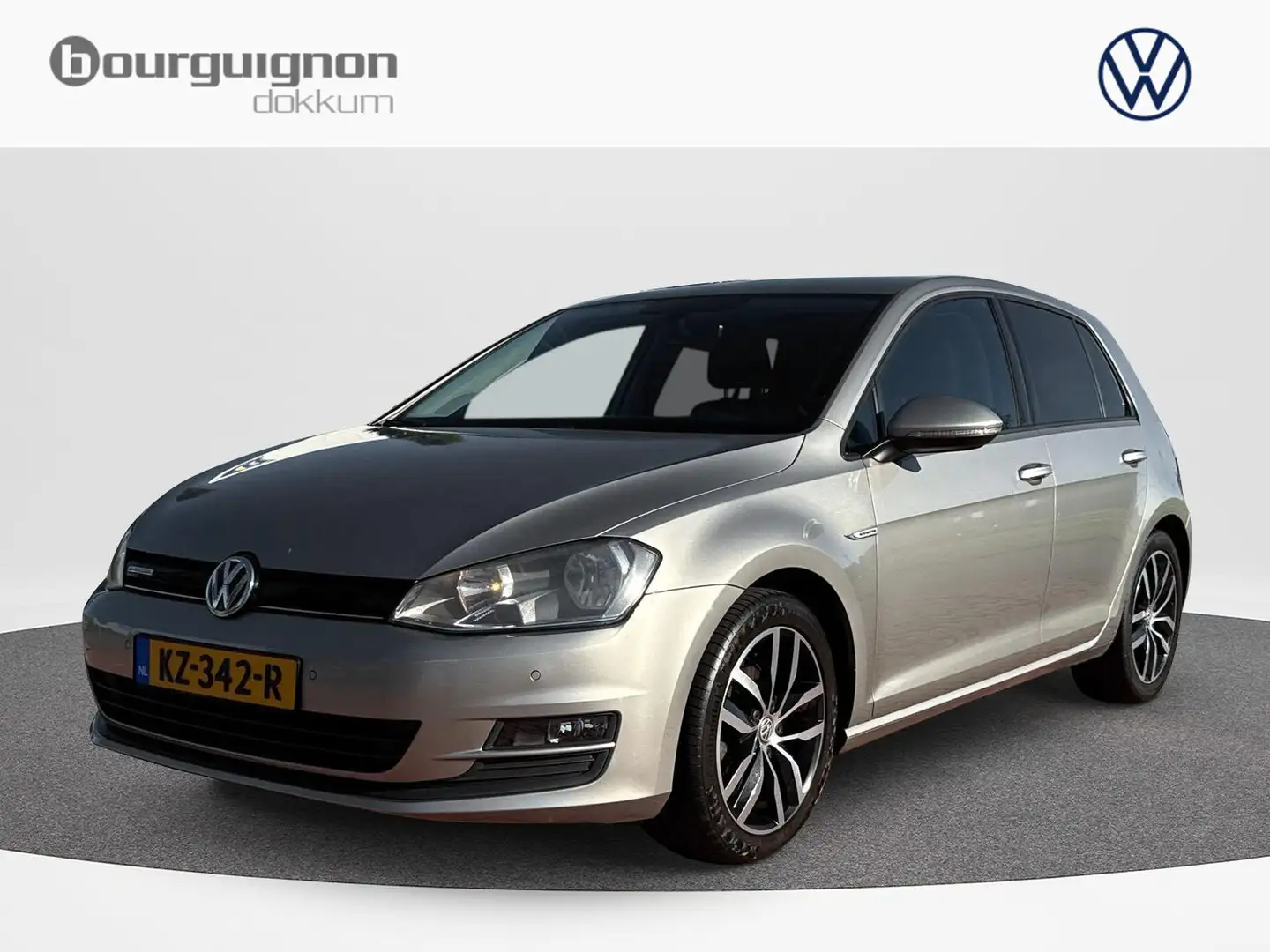 Volkswagen Golf 1.0 TSI Comfortline | 115 pk | Navi | Clima | Trek Gris - 1