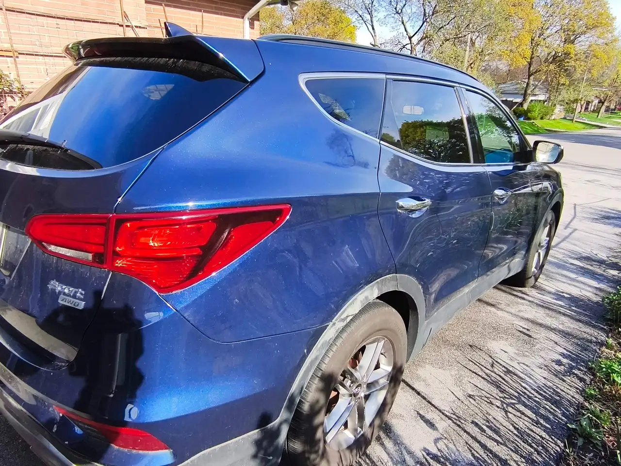 Hyundai SANTA FE photo Hyundai SANTA FE