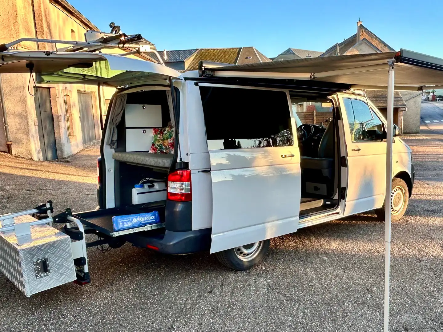 Volkswagen T5 Camper Van 4Motion Summermobil Bianco - 2