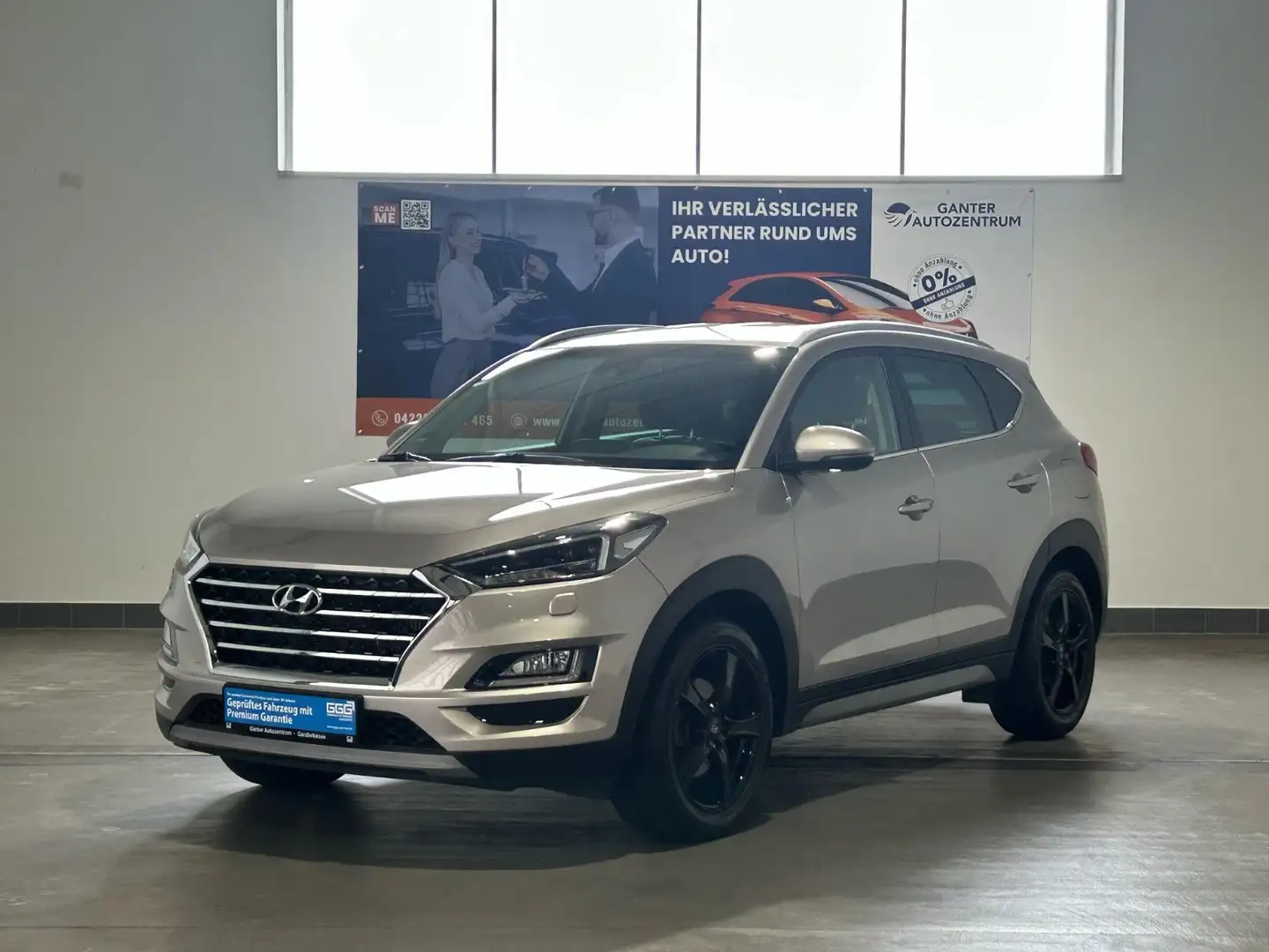 Hyundai TUCSON 1.6 T-GDI Premium AHK+LEDER+NAVI+LED Grau - 1