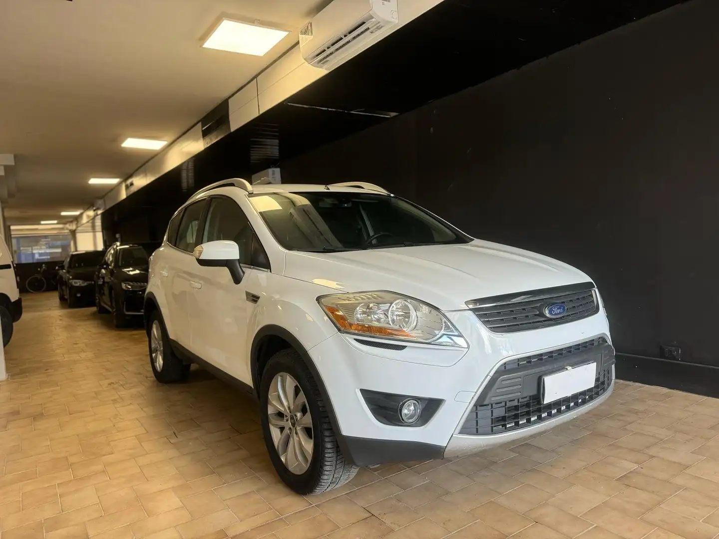 Ford Kuga Kuga 2.0 tdci Titanium 4wd 163cv Bianco - 1