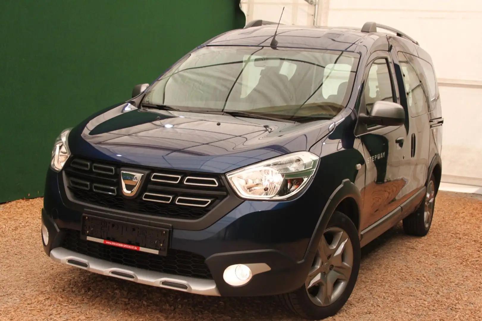 Dacia Dokker Stepway 1.6/ Navi/ Kamera/ PDC/ nur 49tkm Azul - 2