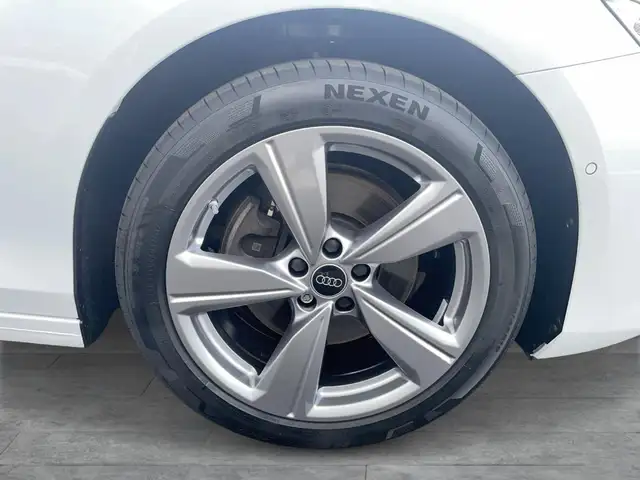 Audi A6 view 7