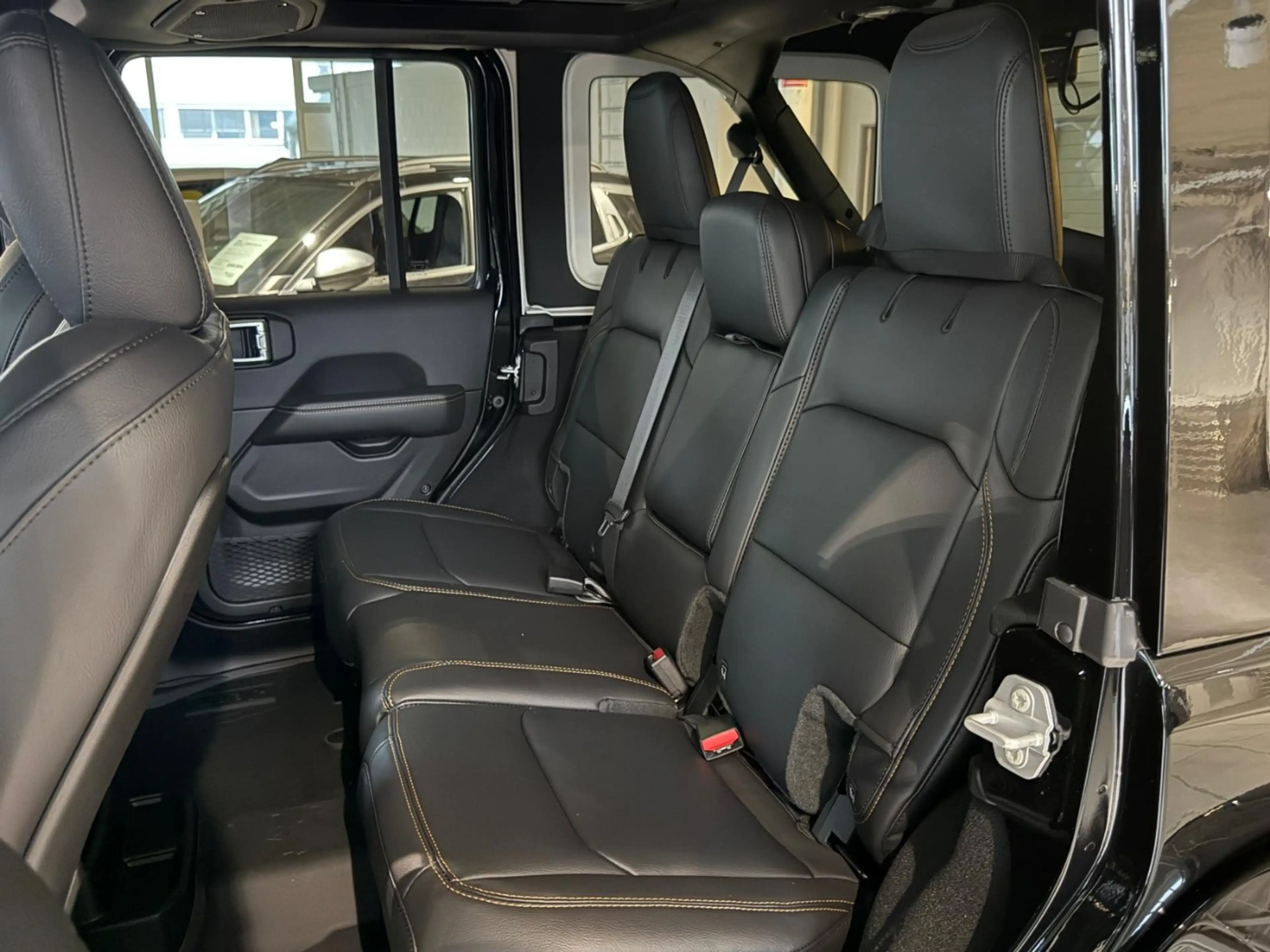 Jeep Wrangler ACC+LED+Navi+Allwetterreifen — photo 14