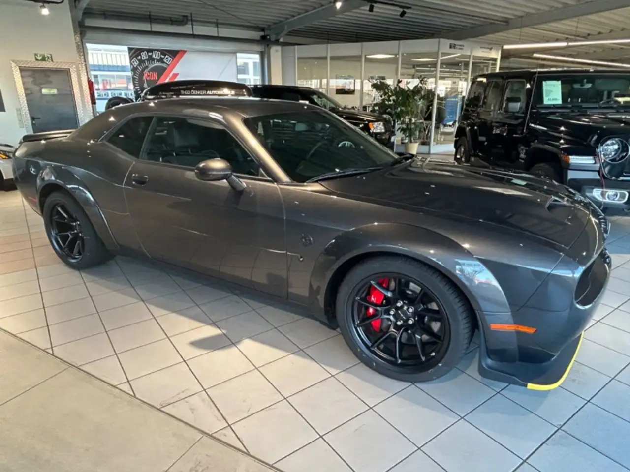 Dodge Challenger 2025 — фото 10